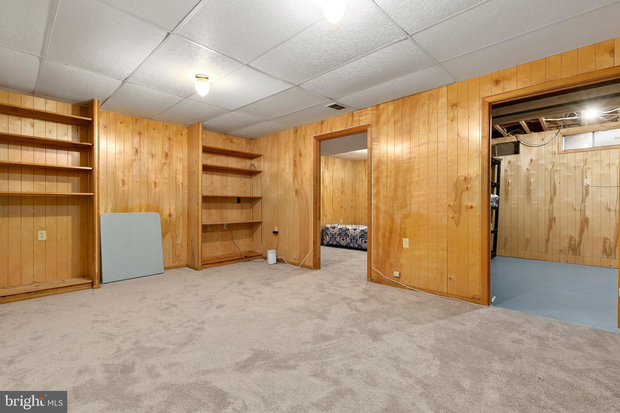 15015 DINSDALE DRIVE