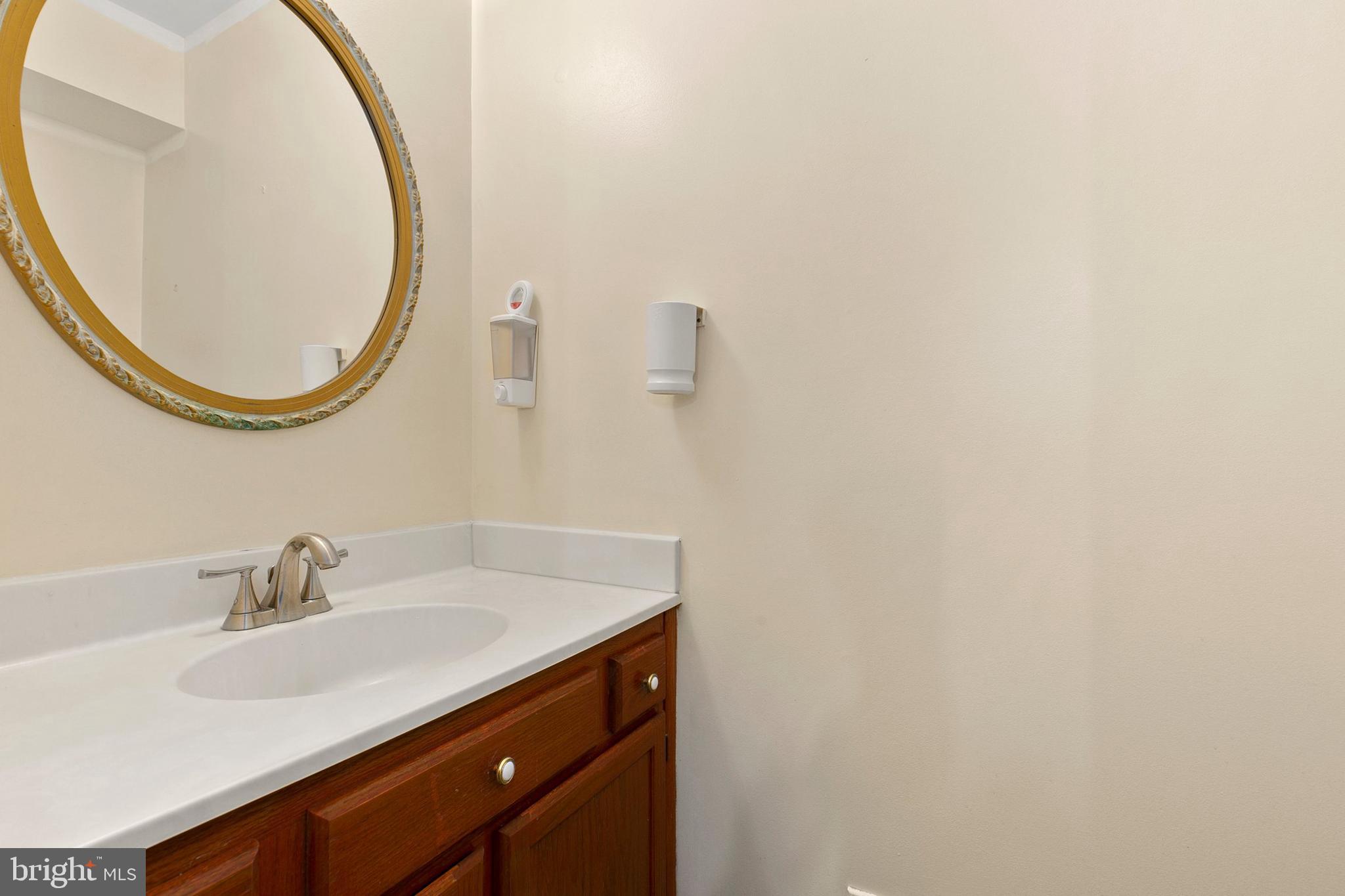 15015 DINSDALE DRIVE