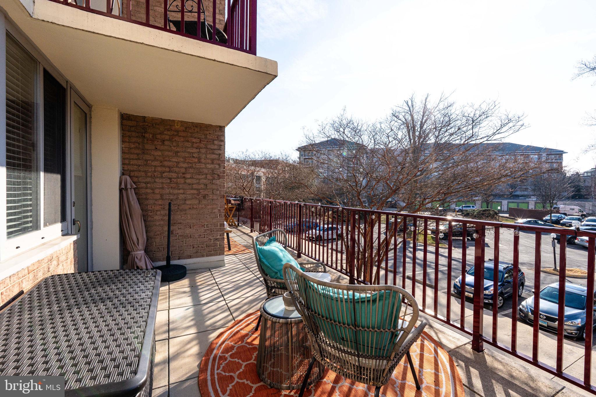 1220 BLAIR MILL ROAD 205