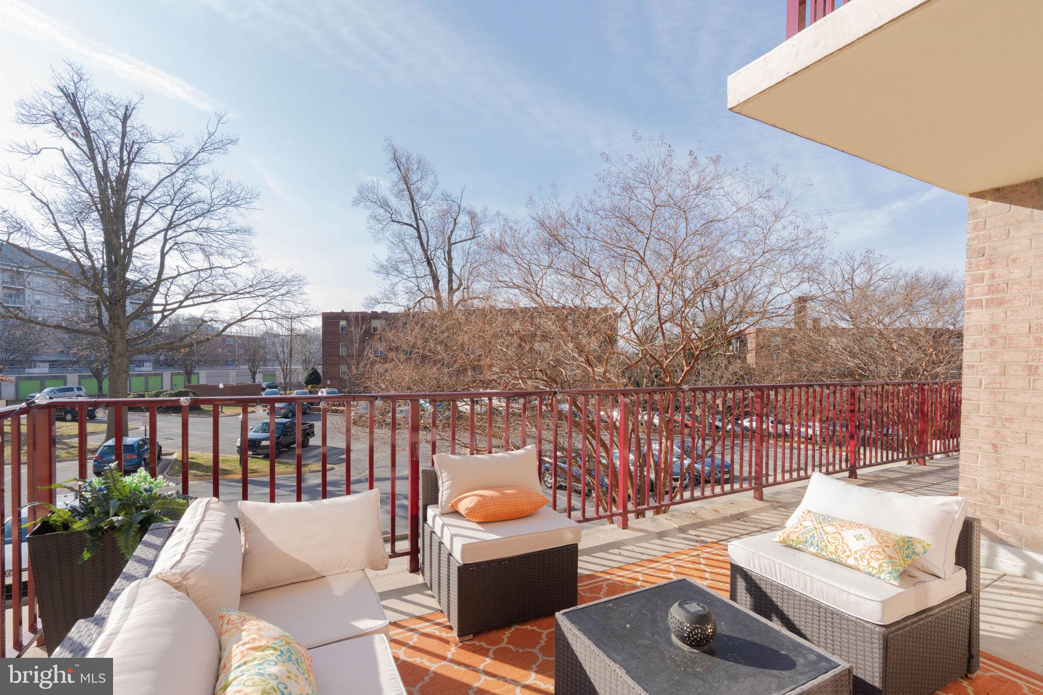 1220 BLAIR MILL ROAD 205