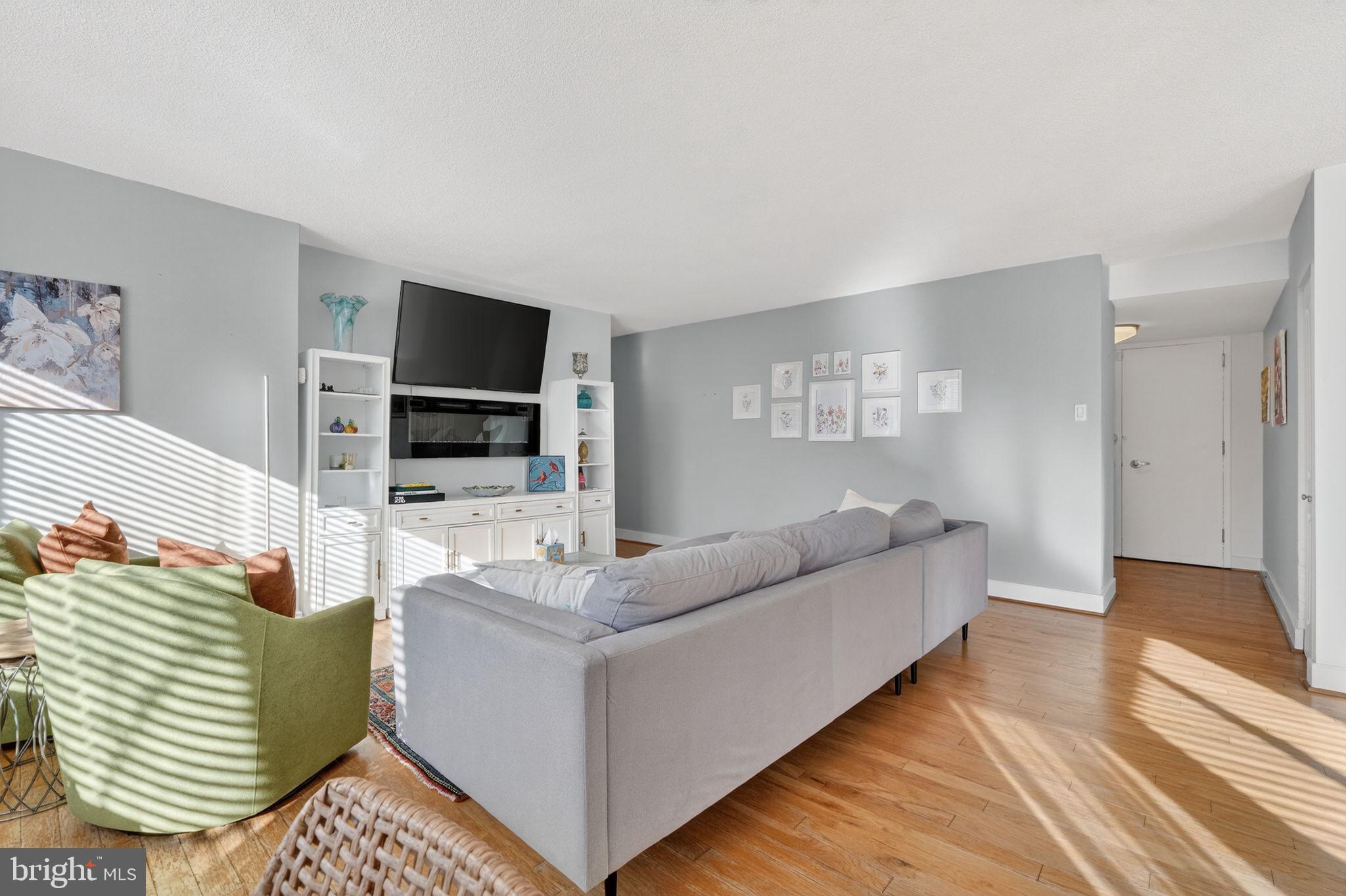 1220 BLAIR MILL ROAD 205