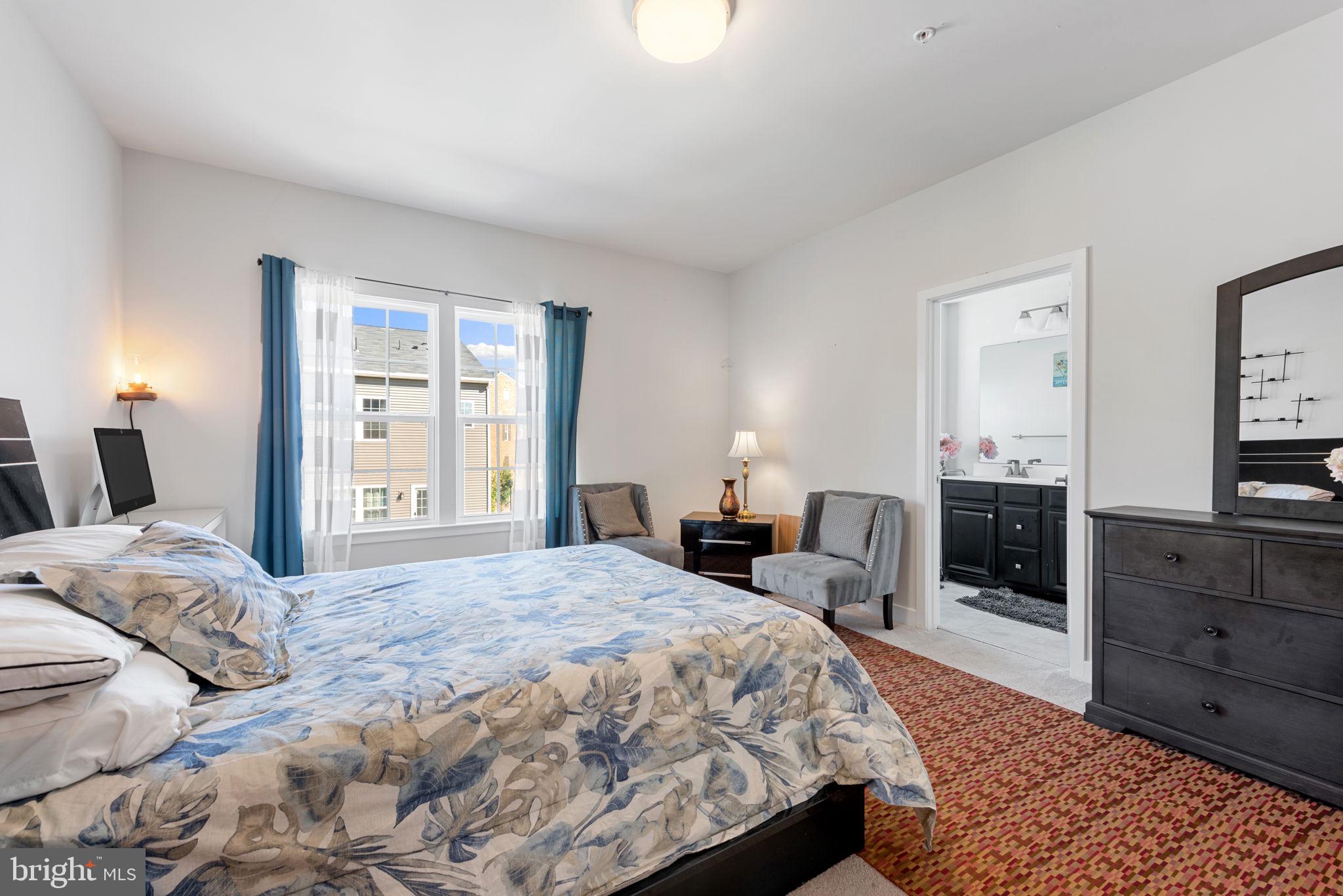 9912 VISTA POINTE DR