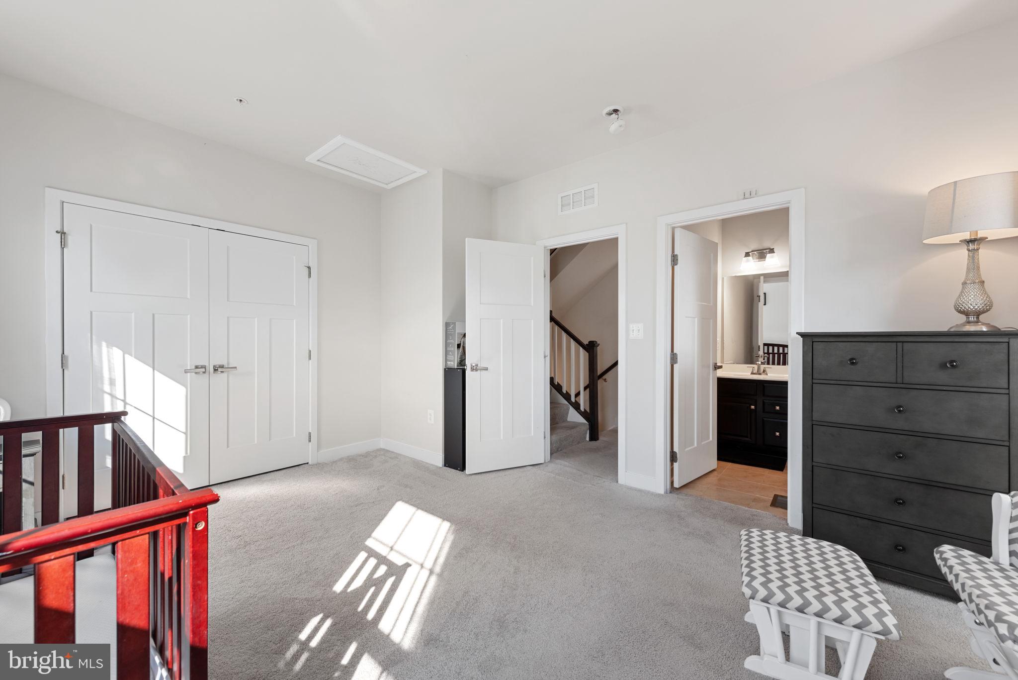 9912 VISTA POINTE DR