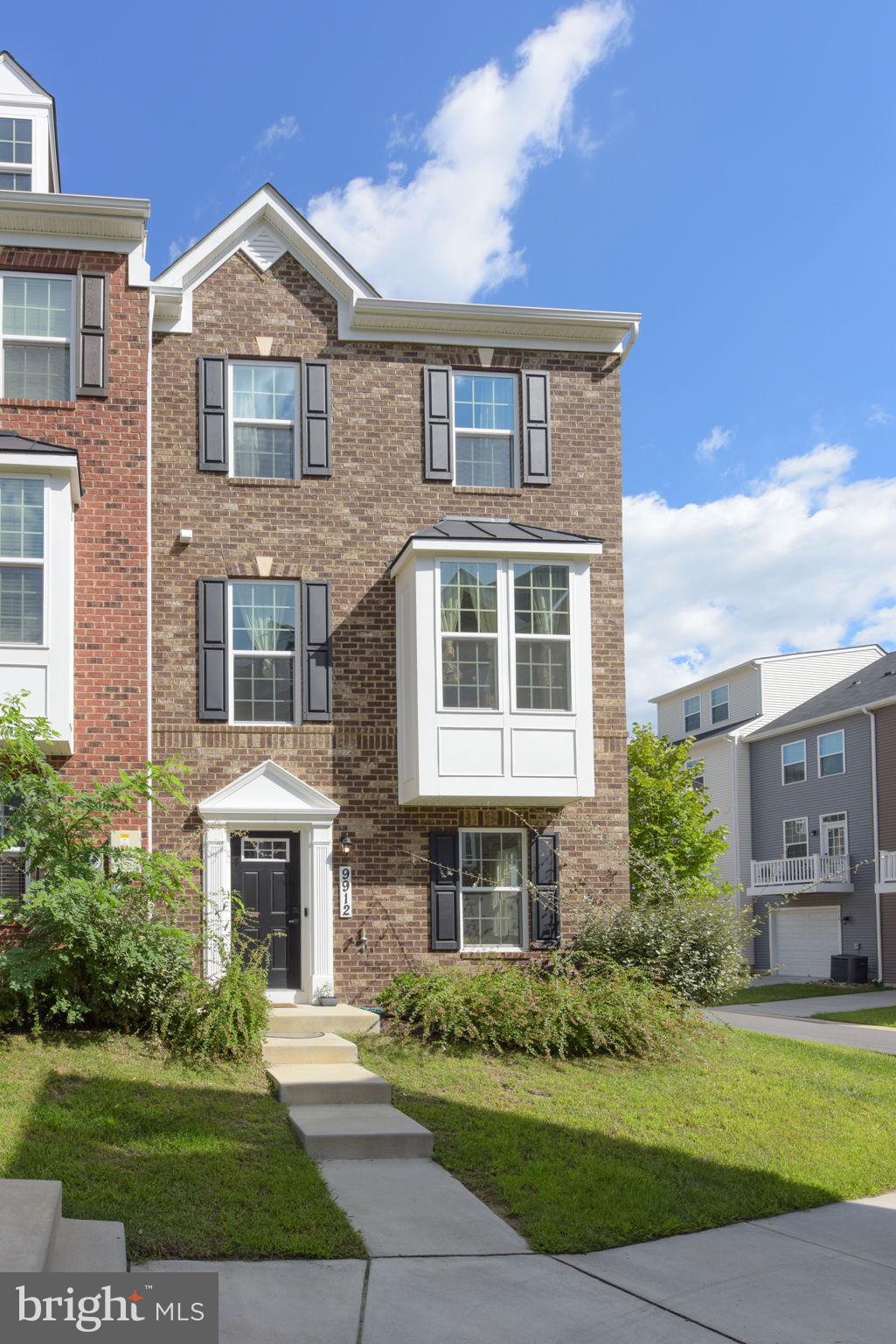 9912 VISTA POINTE DR