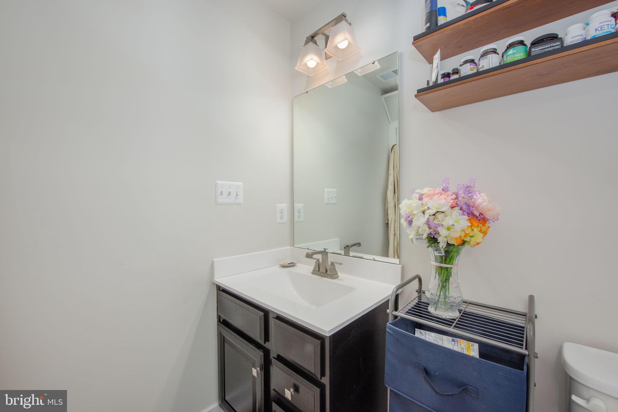 9912 VISTA POINTE DR