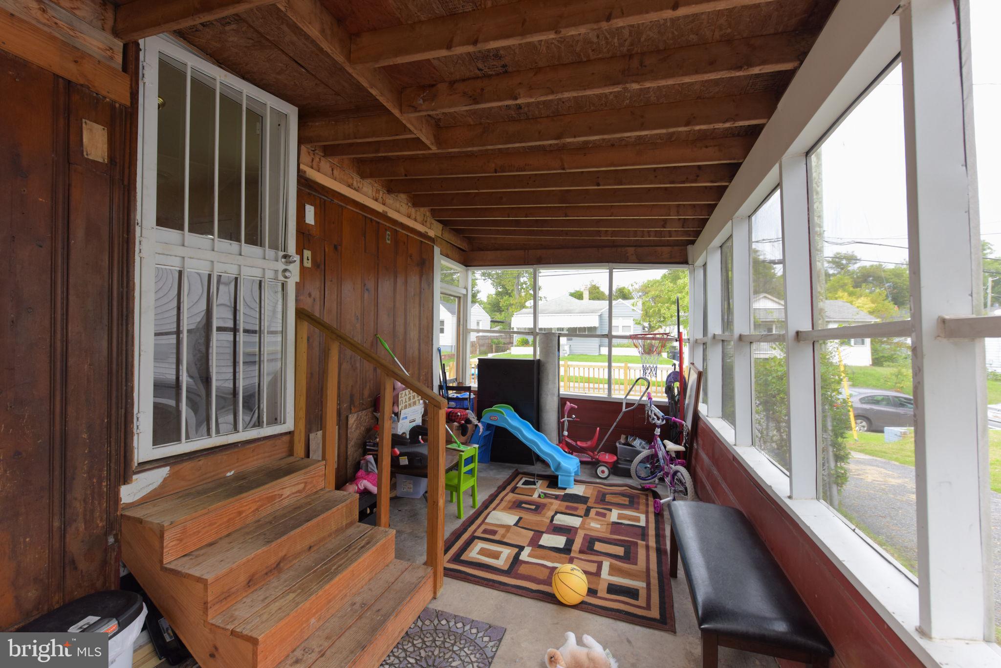 1204 Chapel Oaks Dr