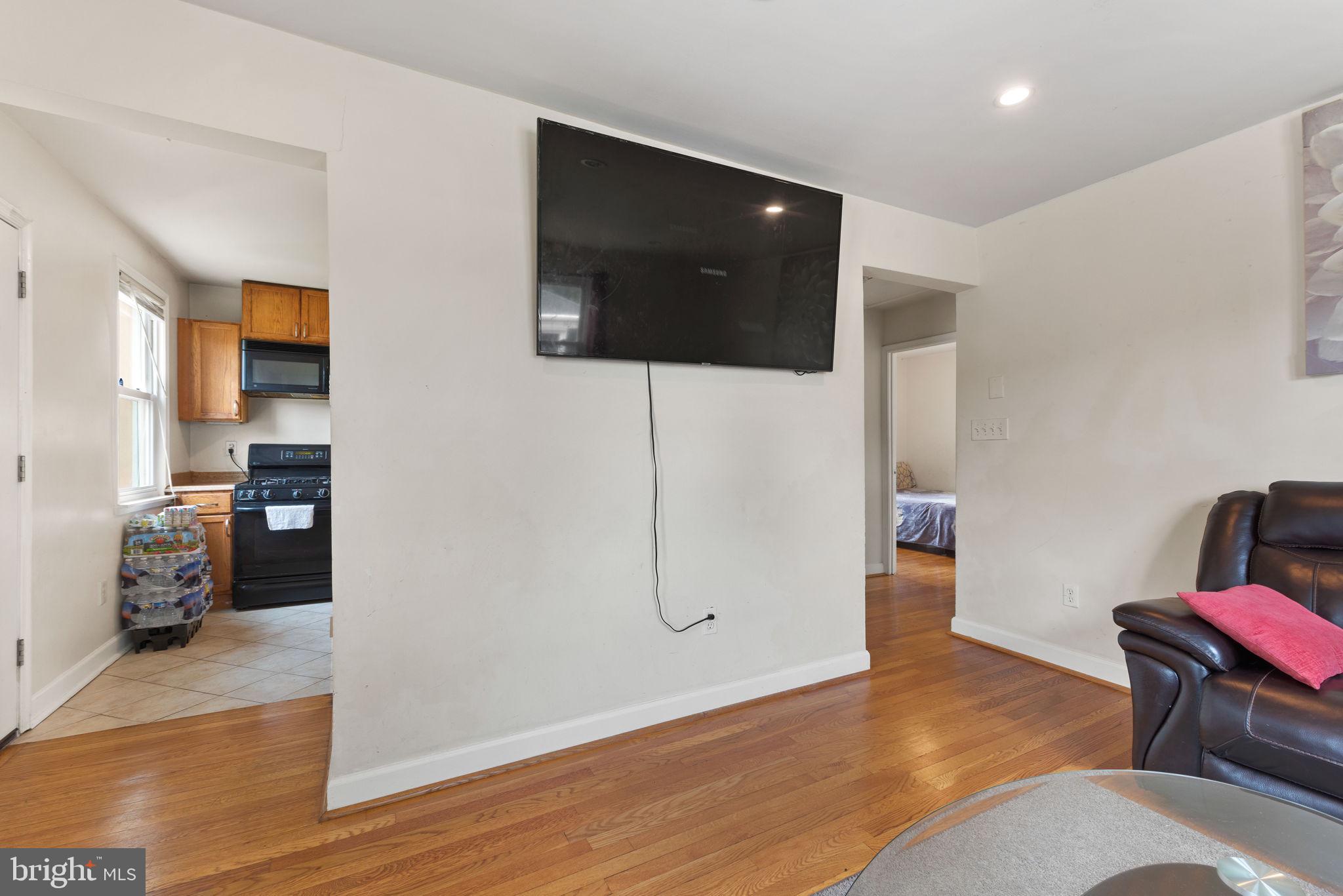 1204 Chapel Oaks Dr
