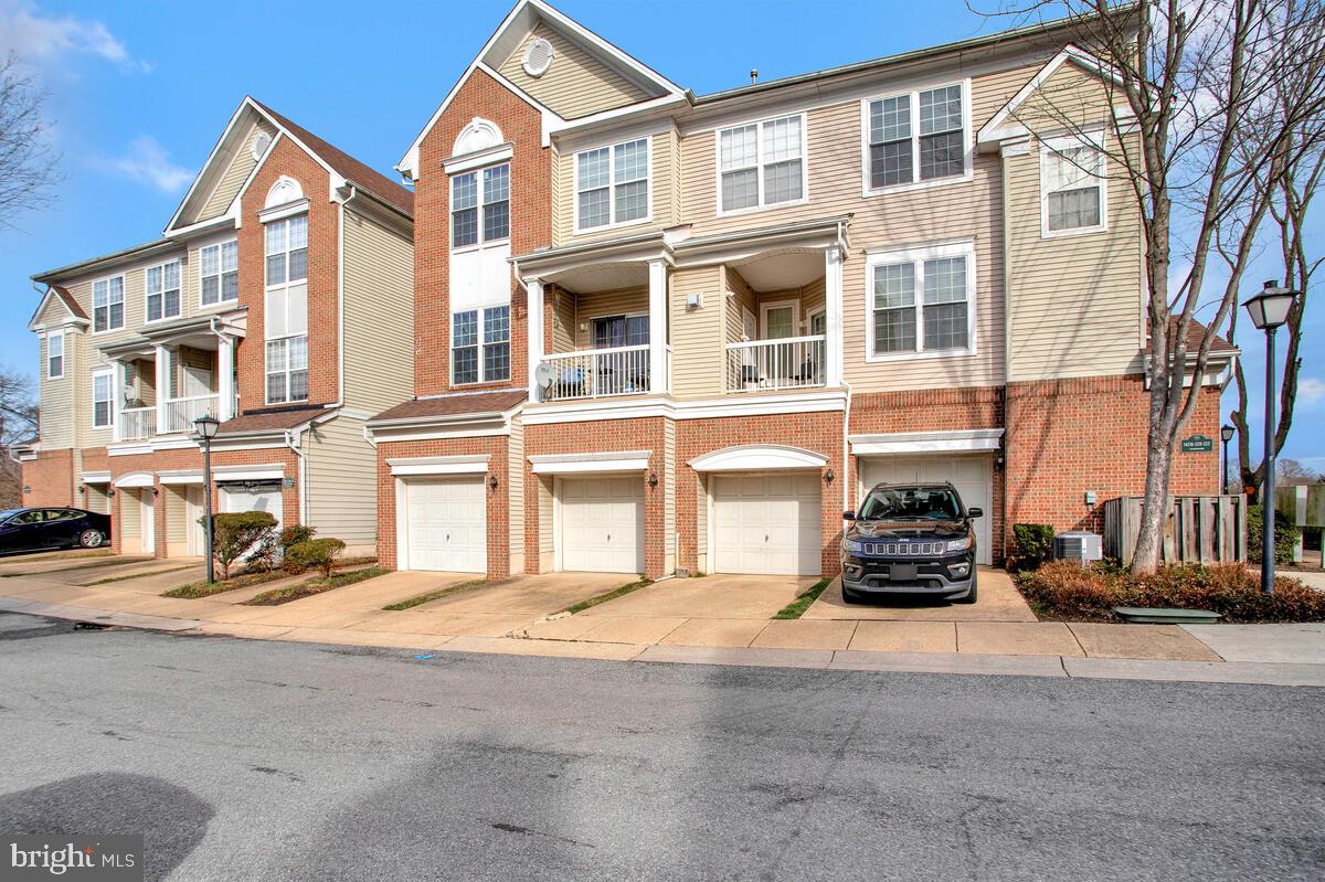 14214 Hampshire Hall Ct #308