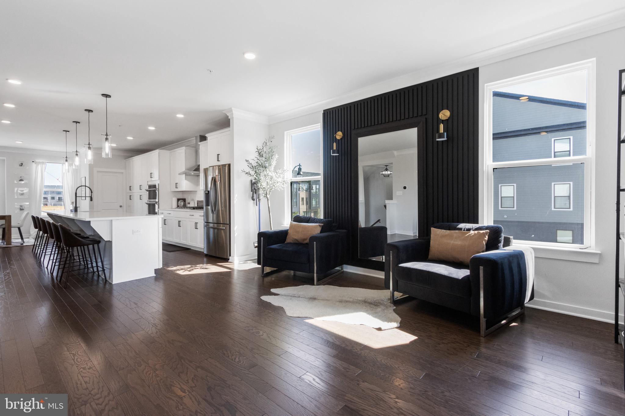 309 SUMMIT POINT BLVD