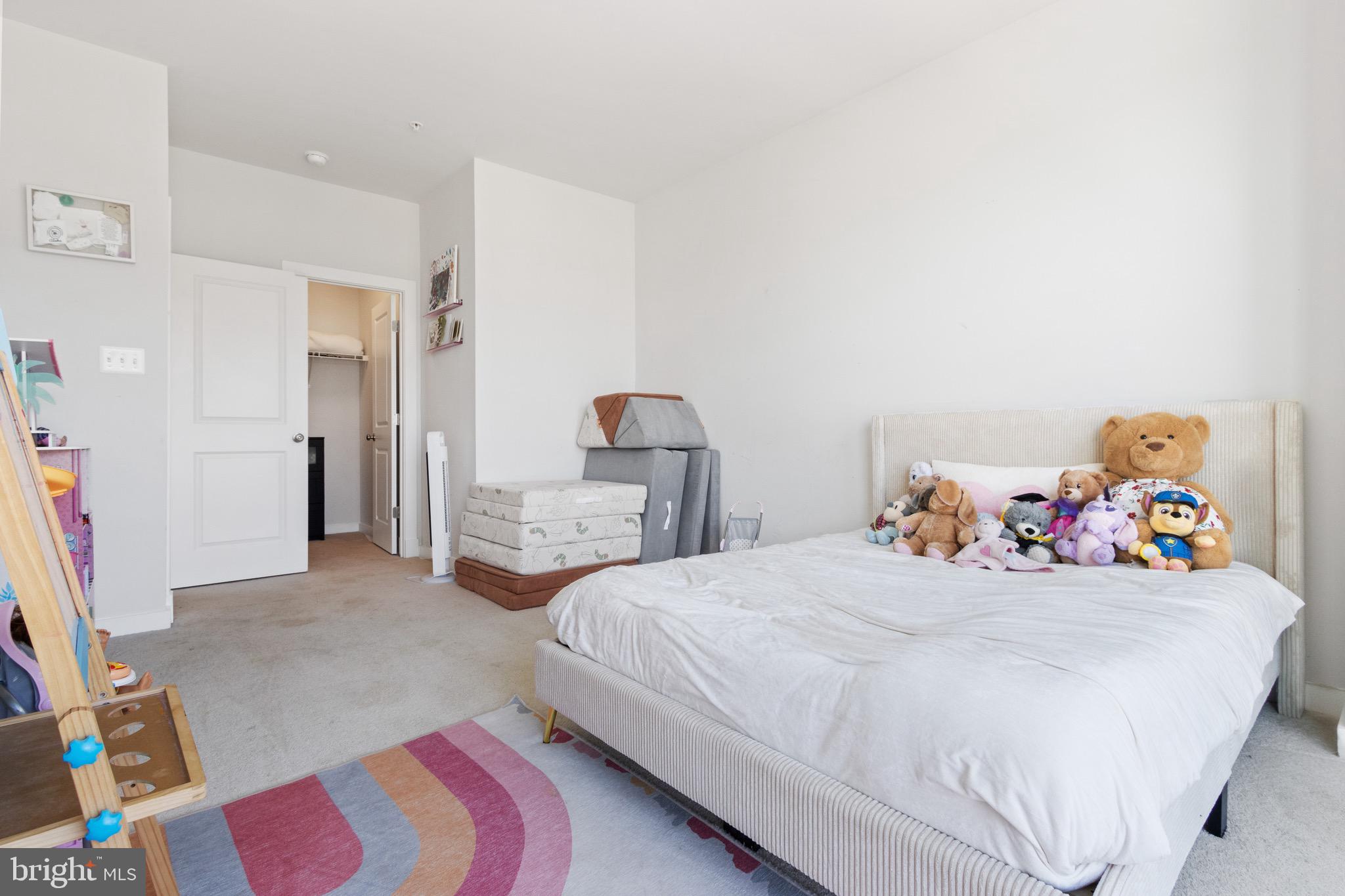 309 SUMMIT POINT BLVD