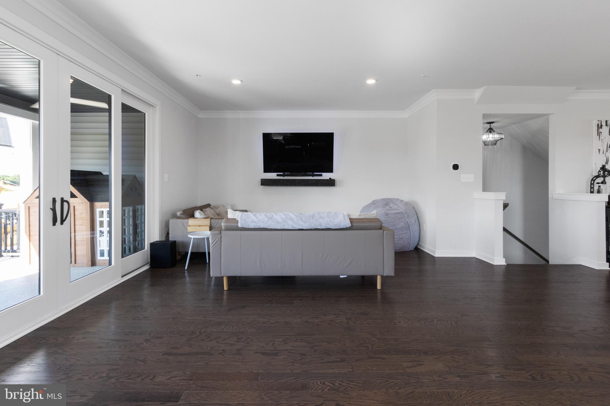 309 SUMMIT POINT BLVD