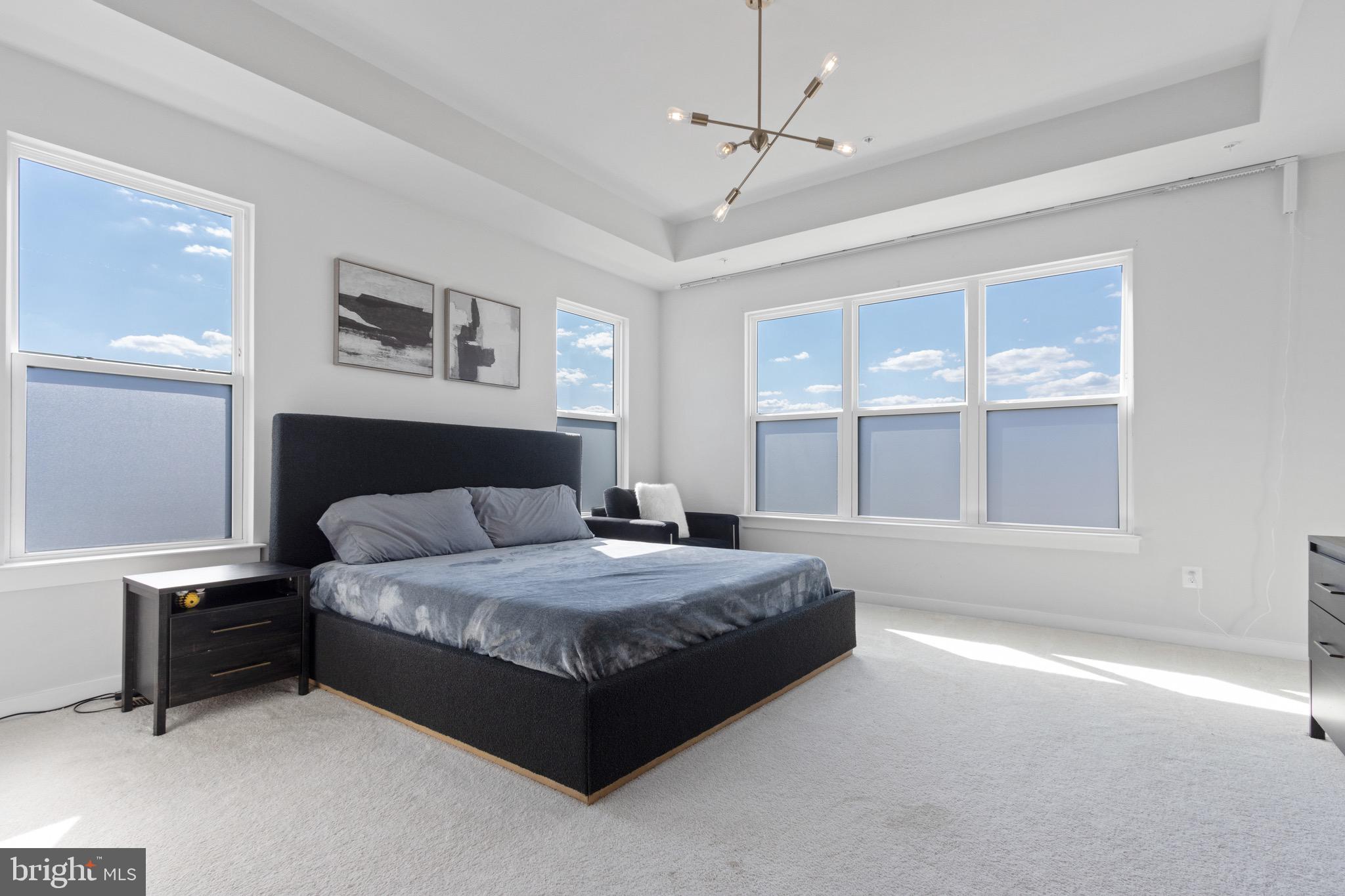 309 SUMMIT POINT BLVD