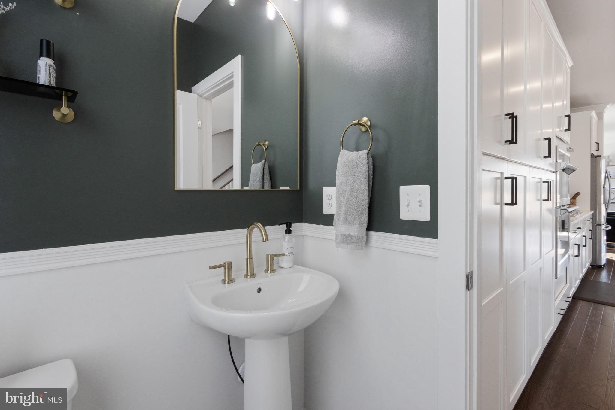 309 SUMMIT POINT BLVD