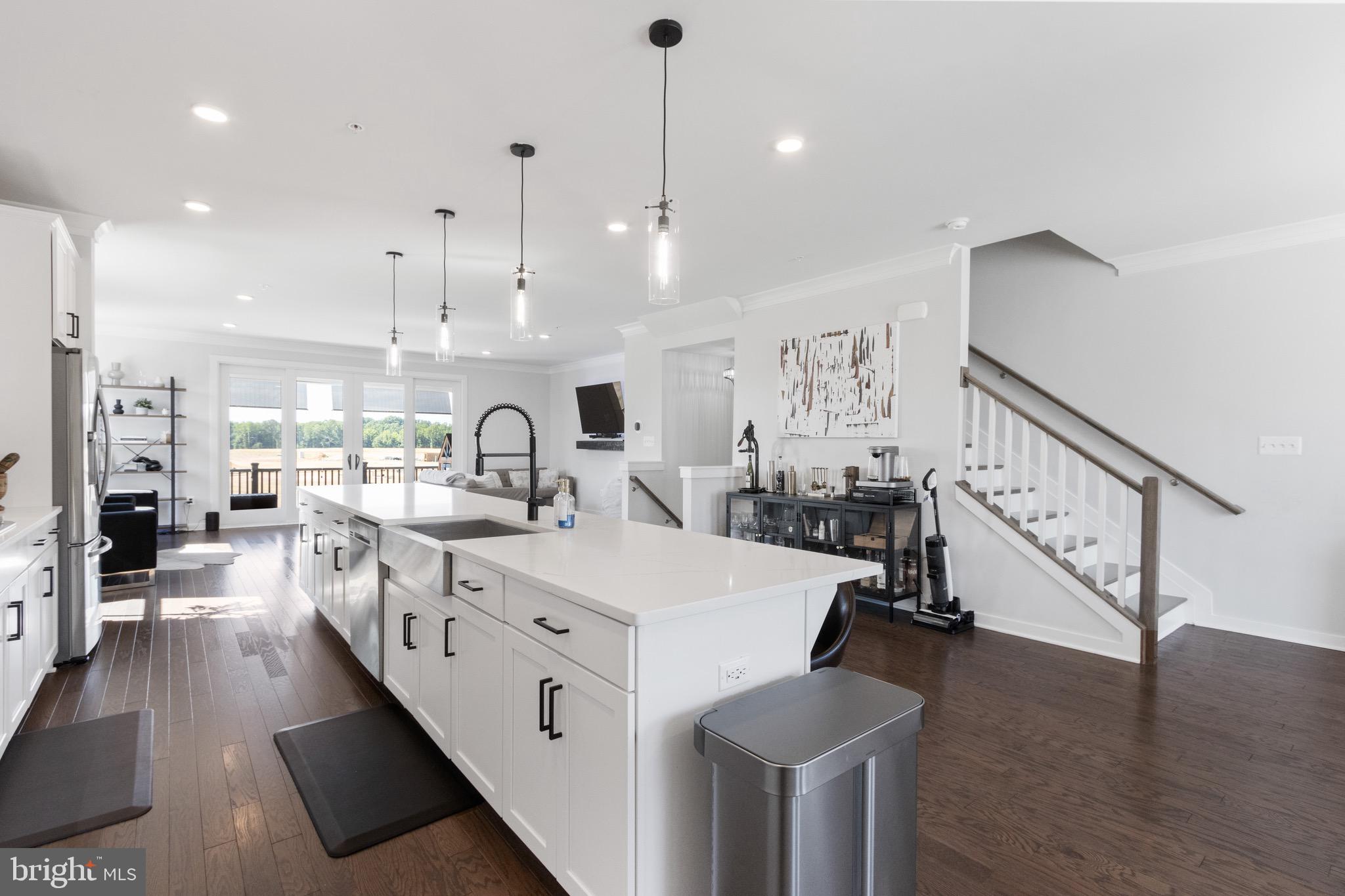 309 SUMMIT POINT BLVD