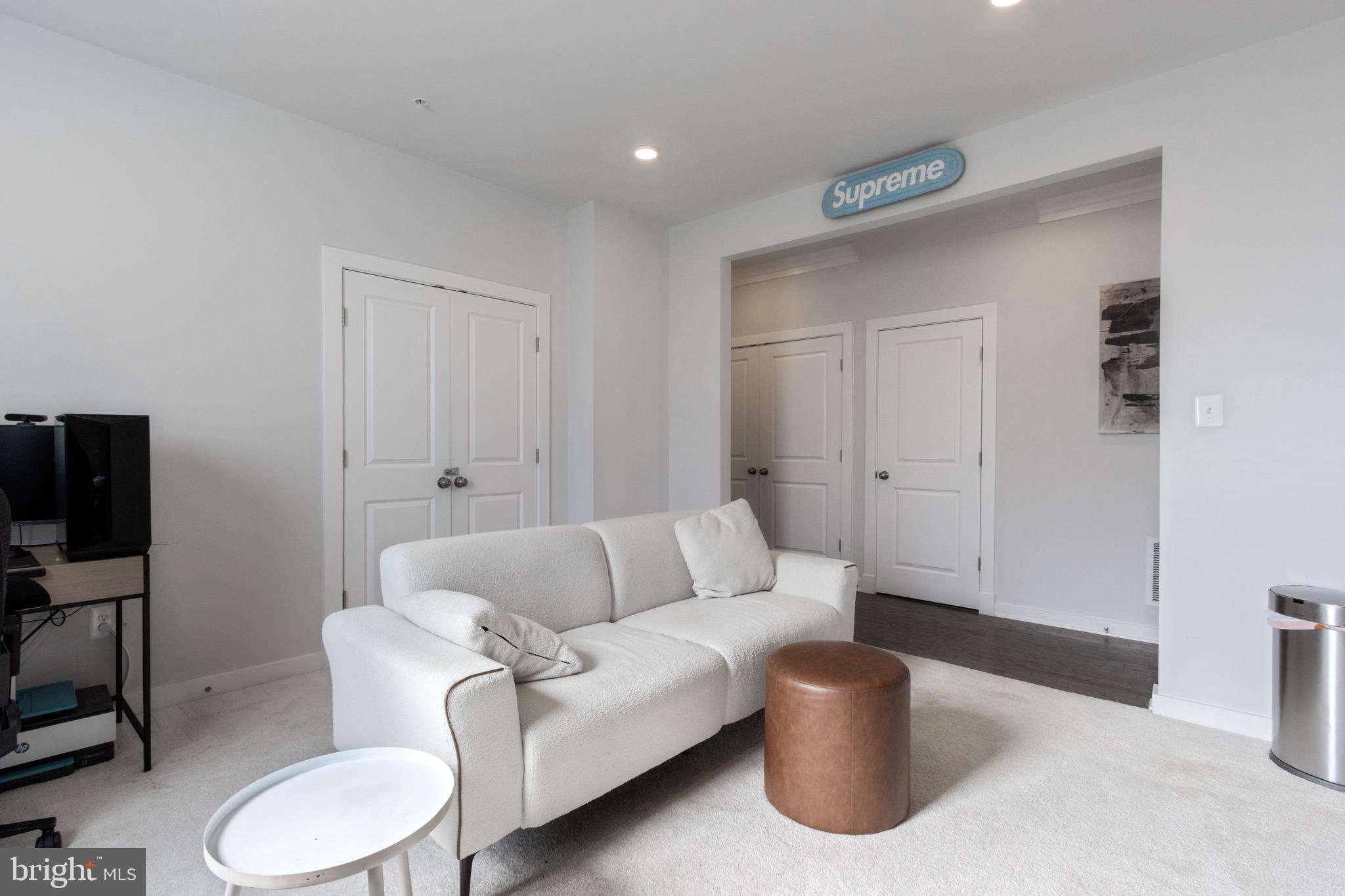 309 SUMMIT POINT BLVD