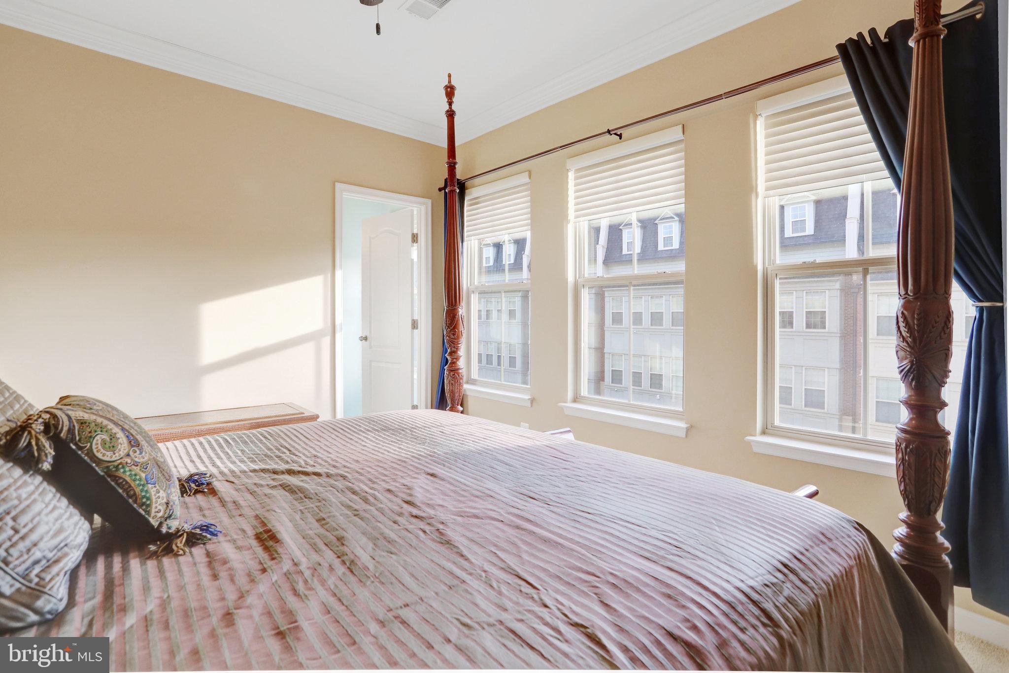 702 River Mist Dr #233