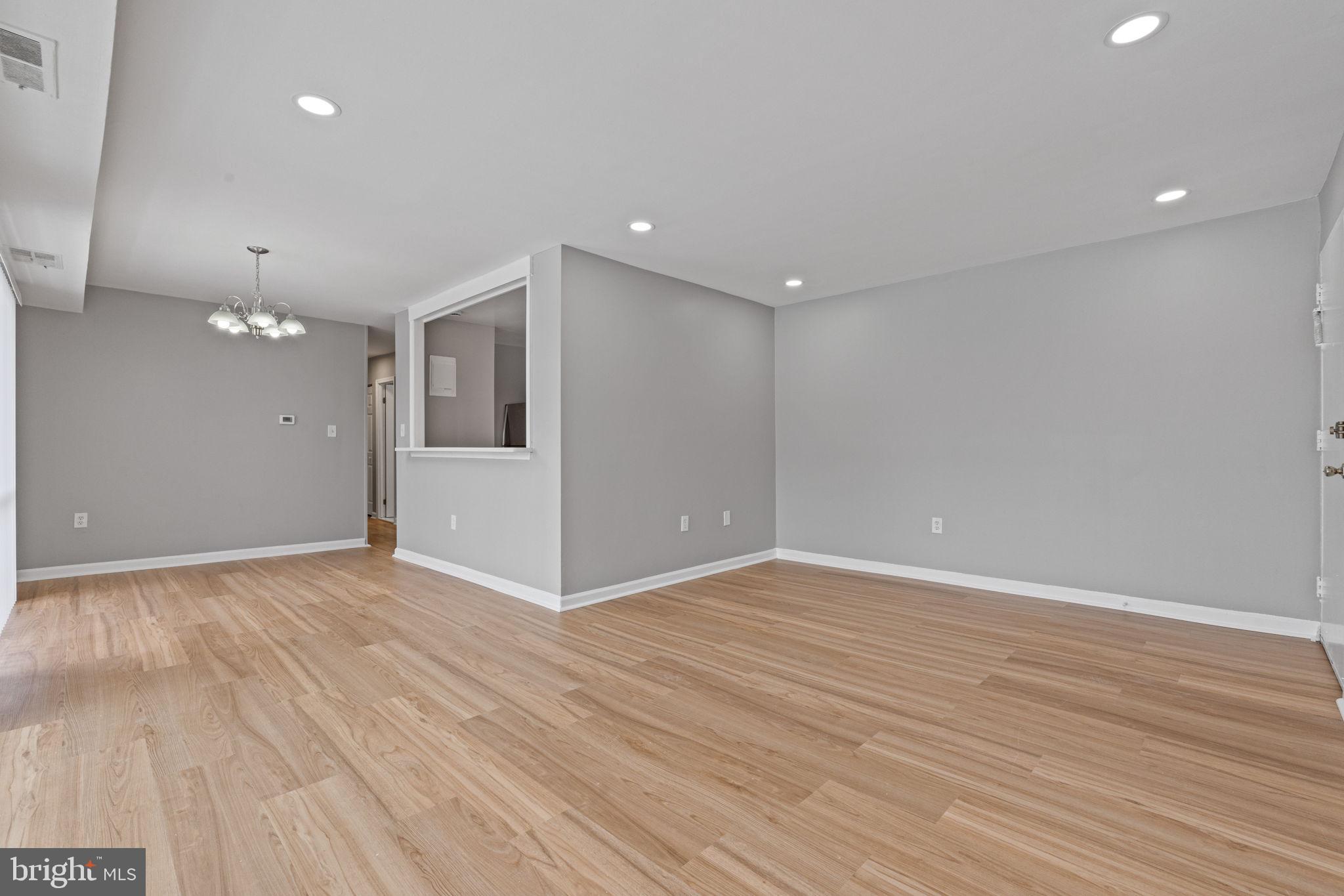 9276 Adelphi Rd #201