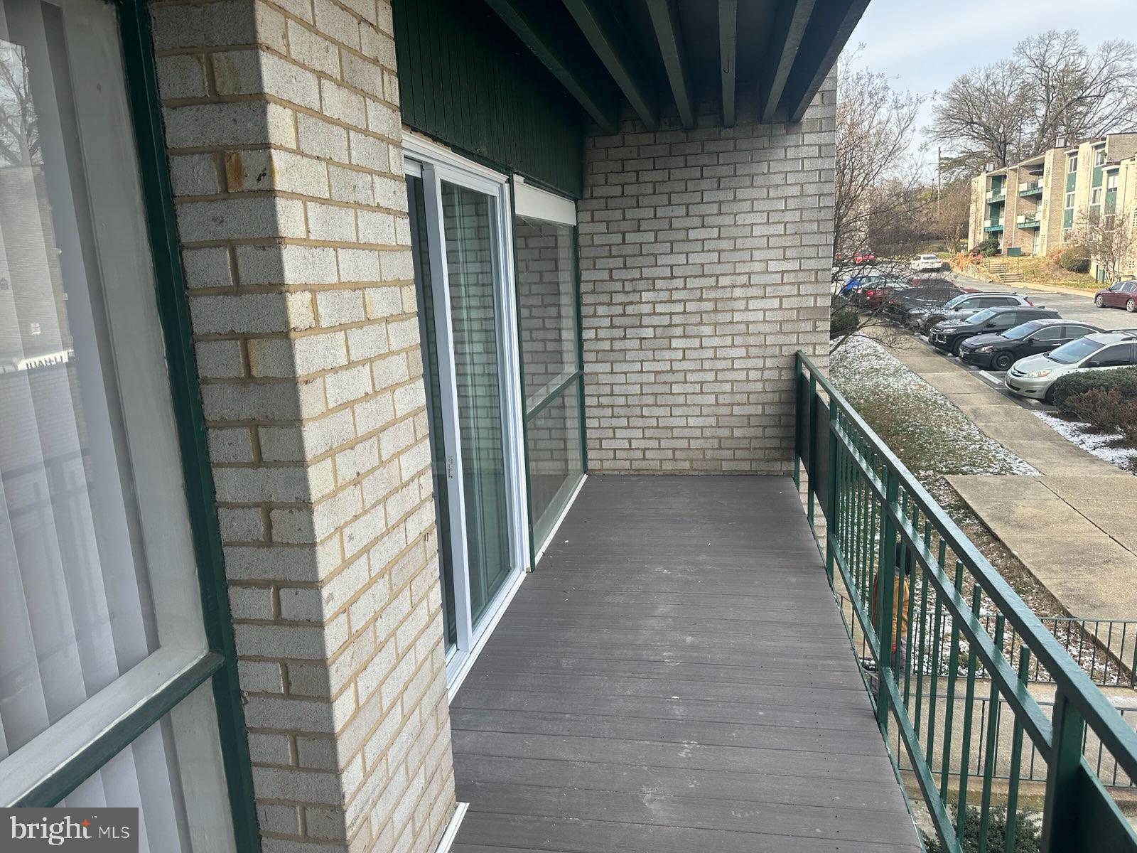 9276 Adelphi Rd #201