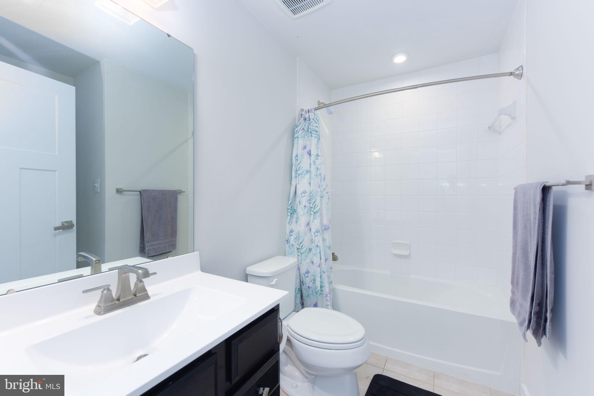 9912 Vista Pointe Dr