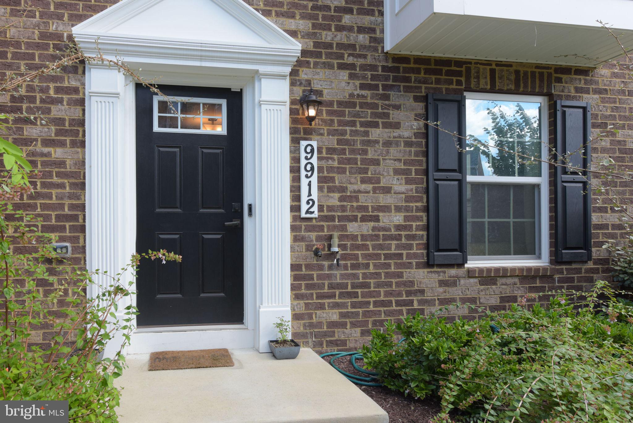 9912 Vista Pointe Dr