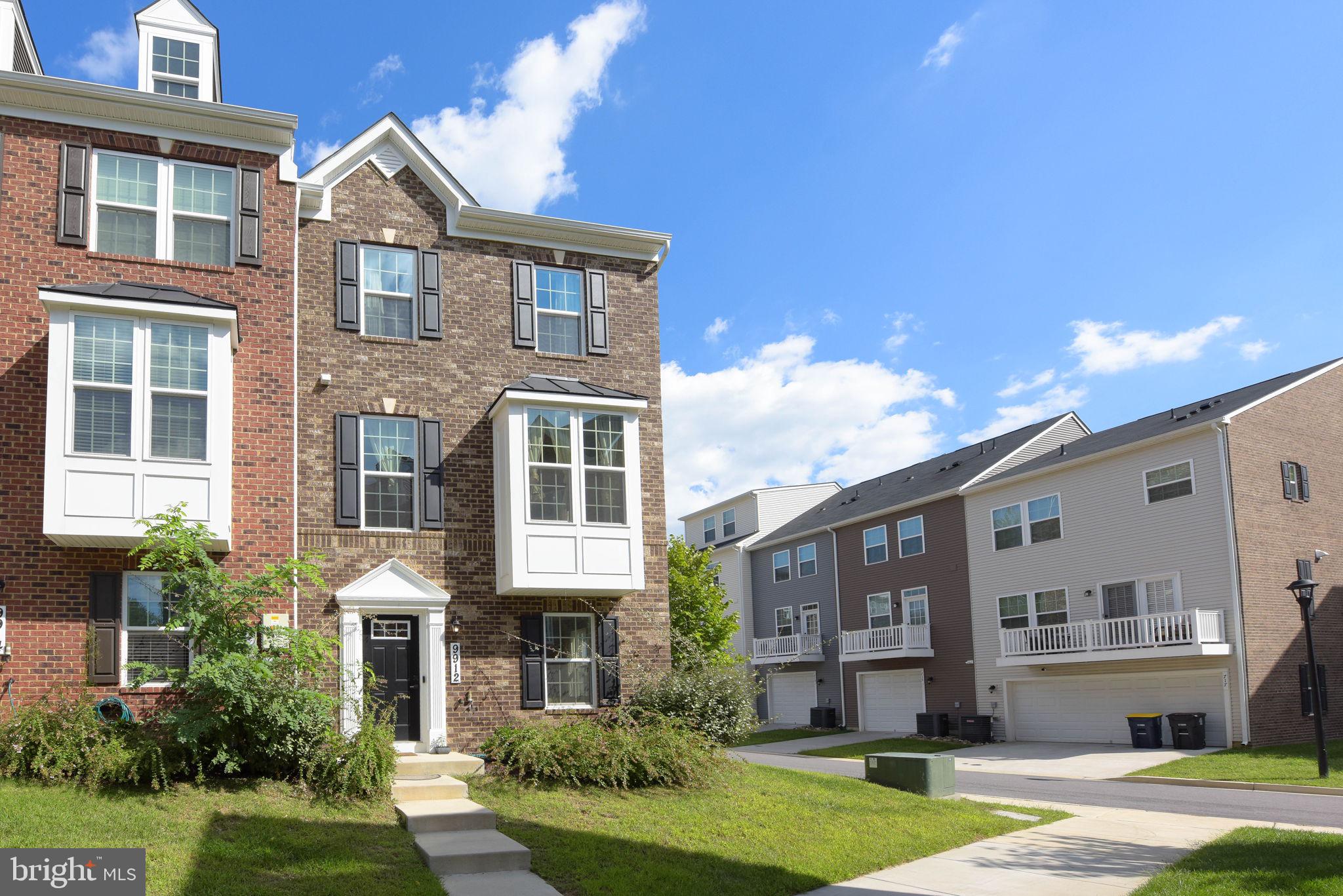 9912 Vista Pointe Dr