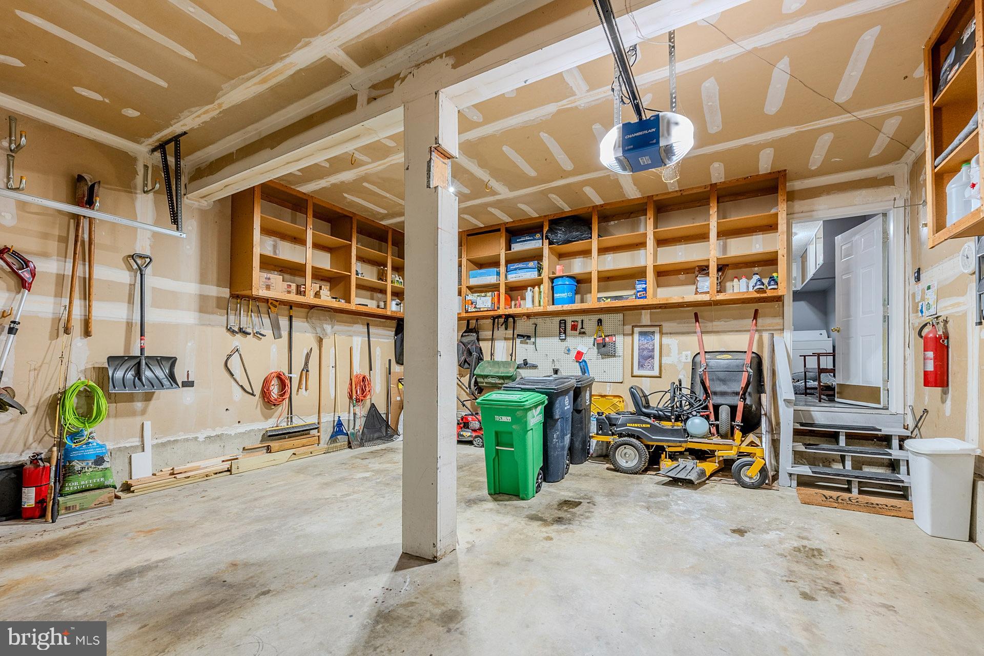 1404 Aragona Blvd