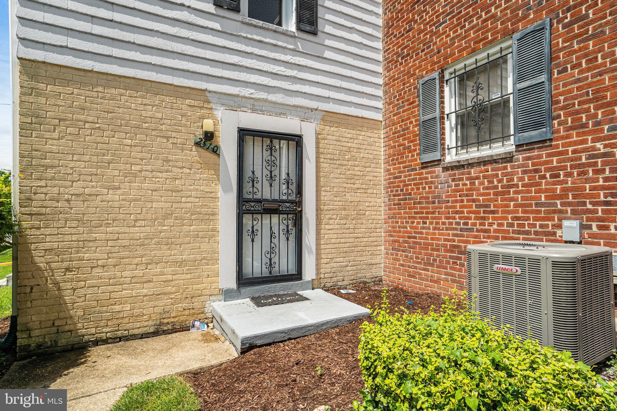 2510 IVERSON STREET 2510