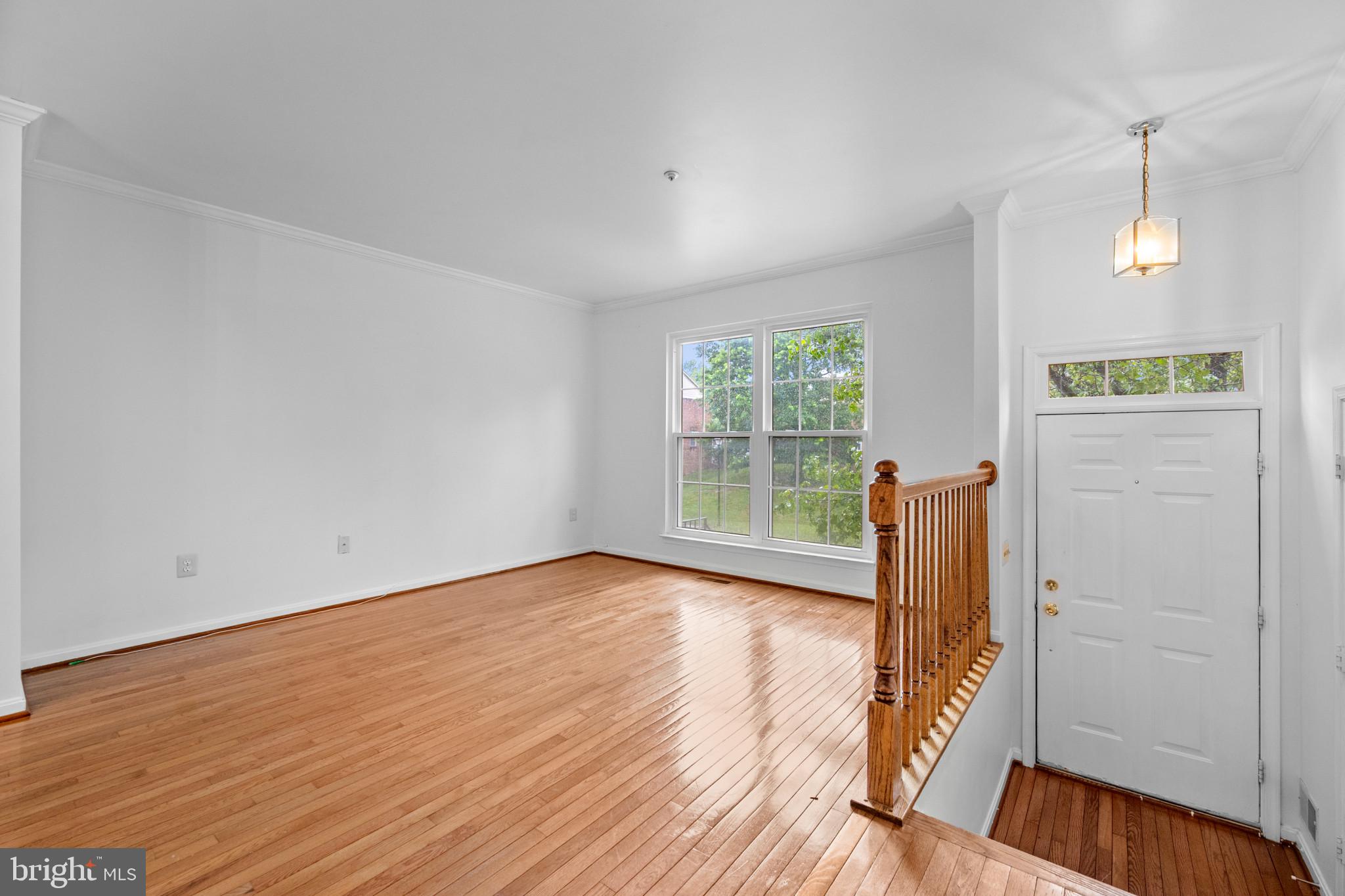 15715 ENSLEIGH LANE