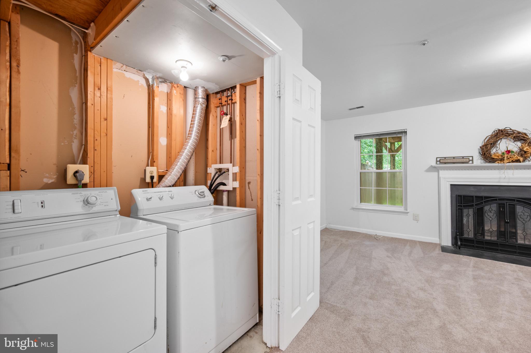 15715 ENSLEIGH LANE