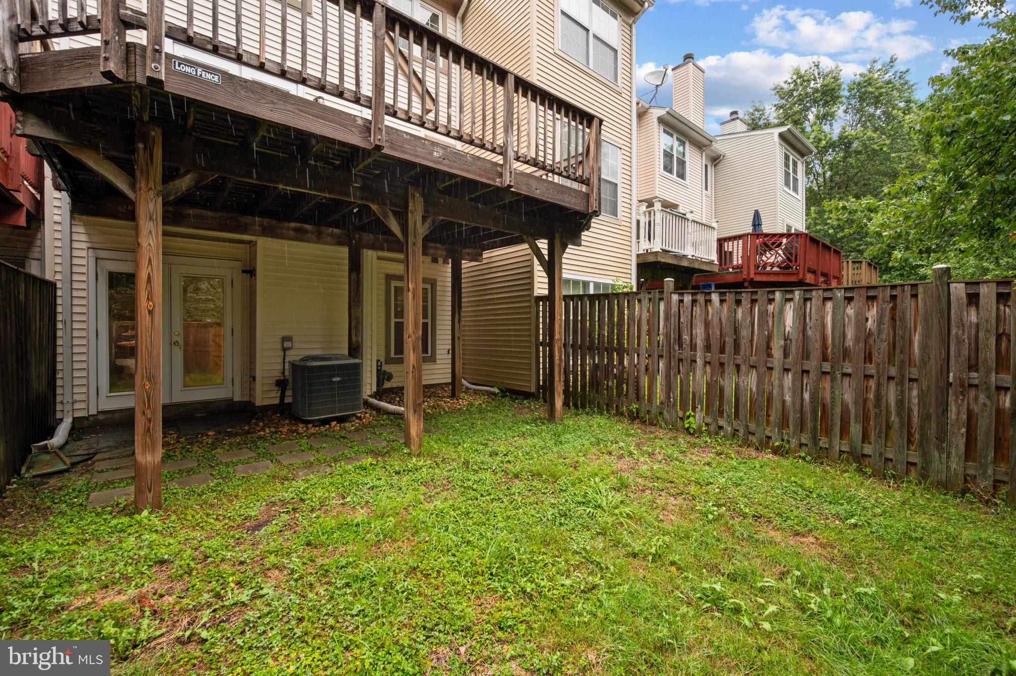 15715 ENSLEIGH LANE