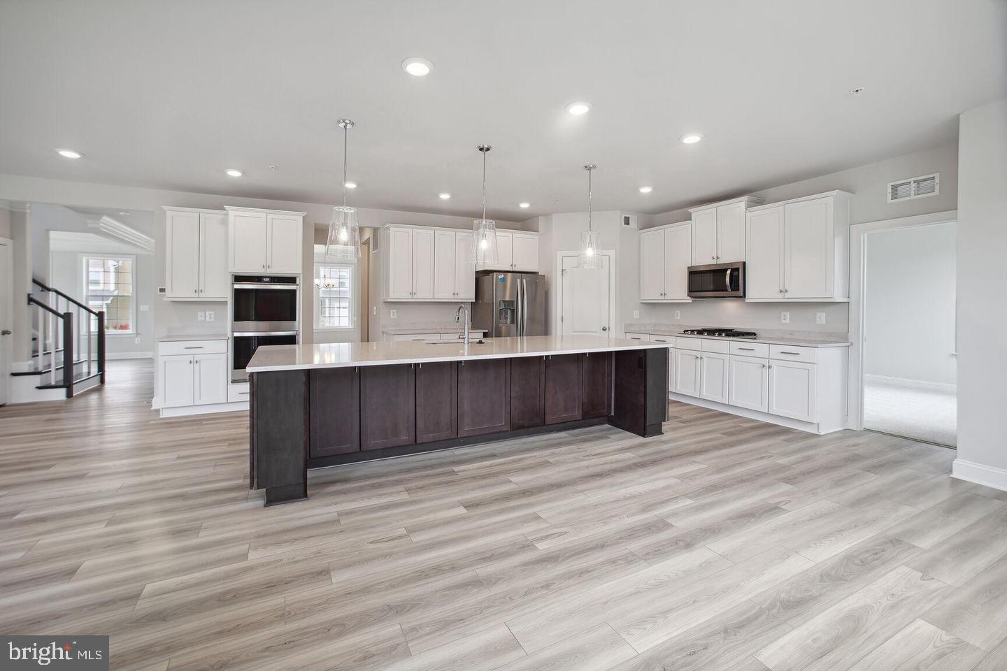 7001 ROSECRANS DRIVE