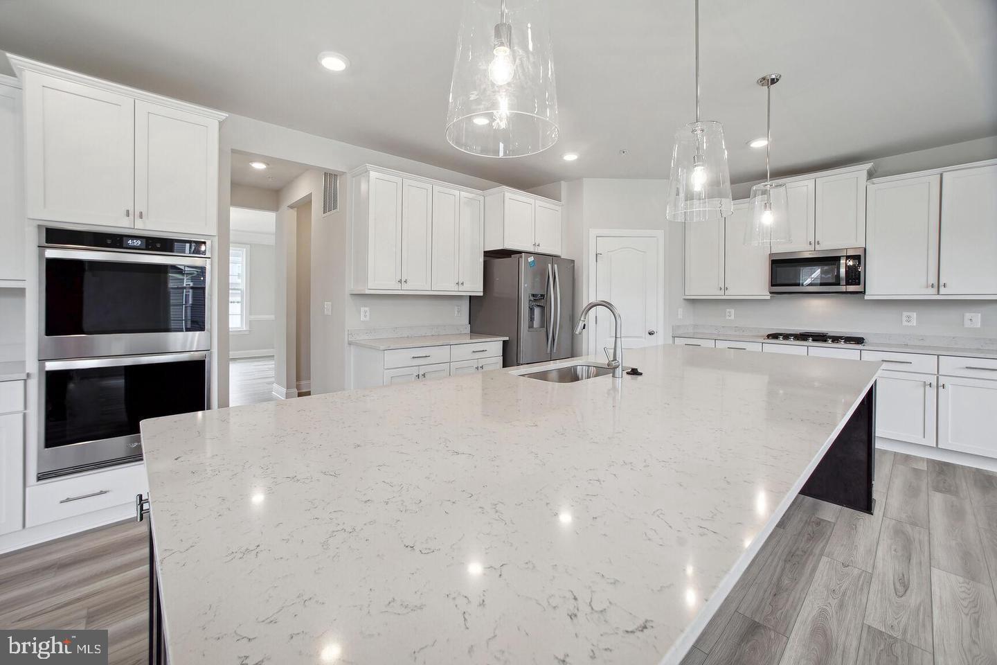 7001 ROSECRANS DRIVE