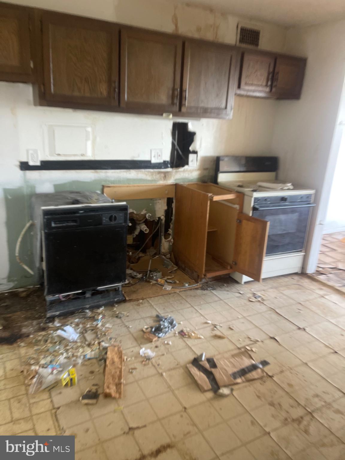 1836 METZEROTT ROAD 906