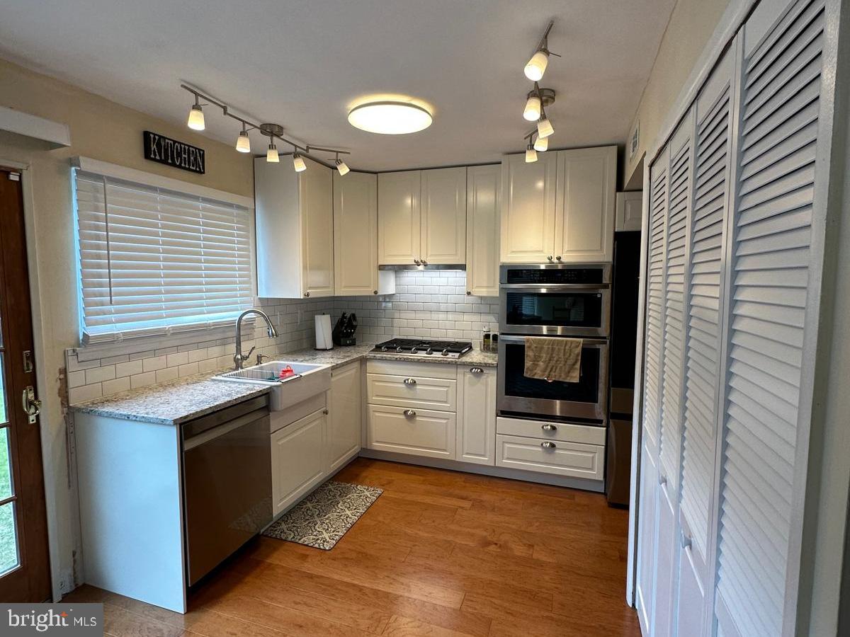 15907 PEACH WALKER DRIVE