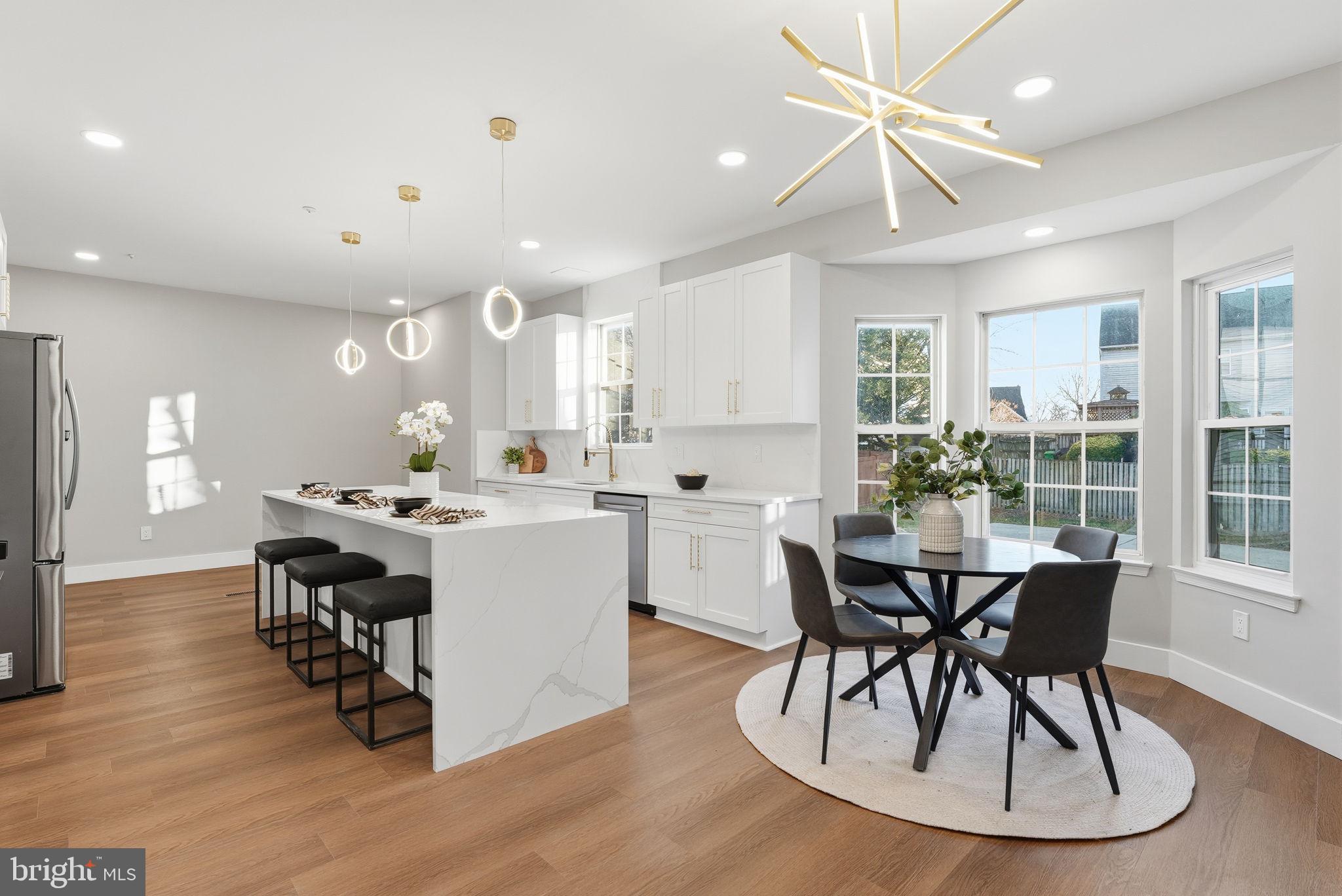 1803 ARAGONA BOULEVARD