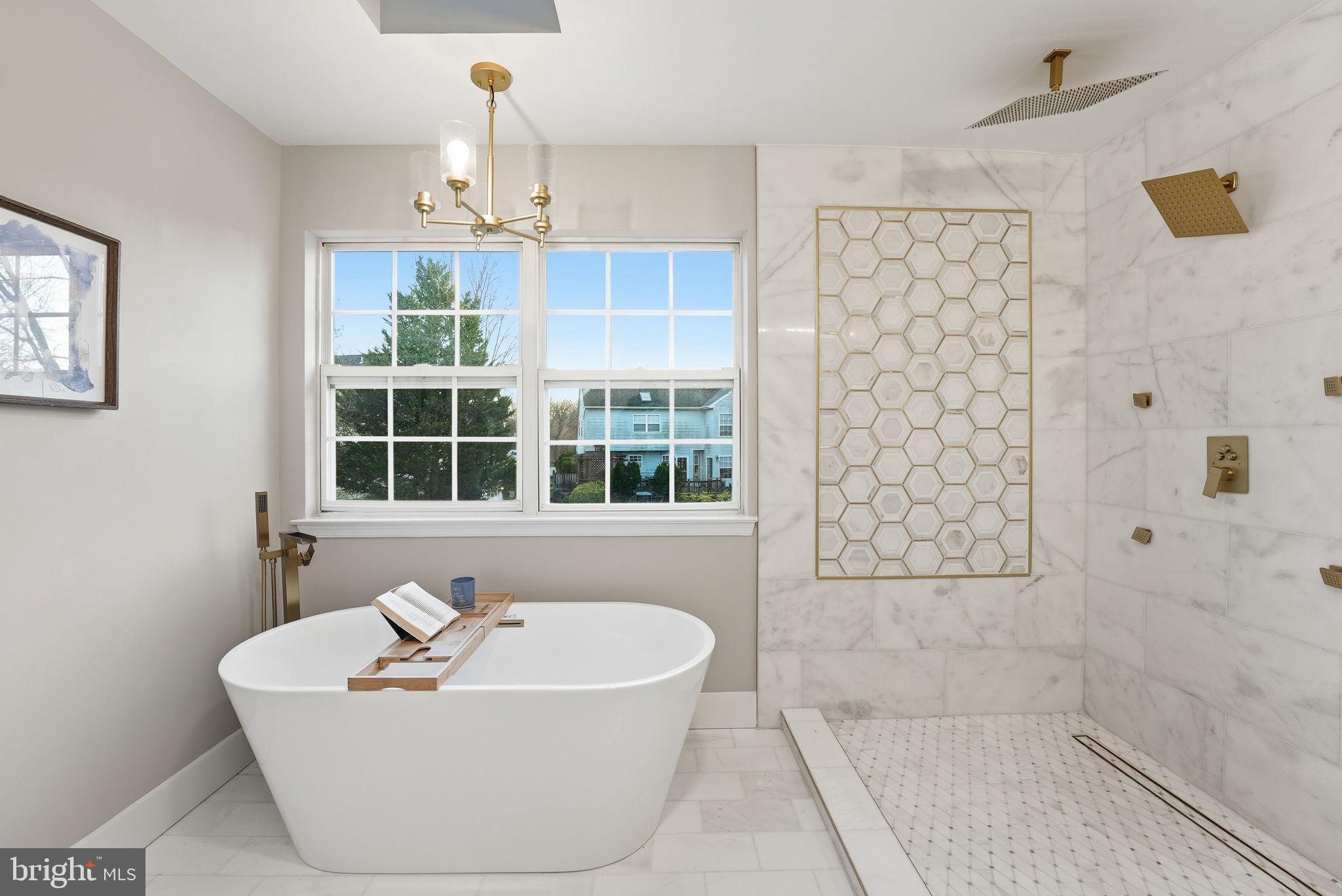 1803 ARAGONA BOULEVARD