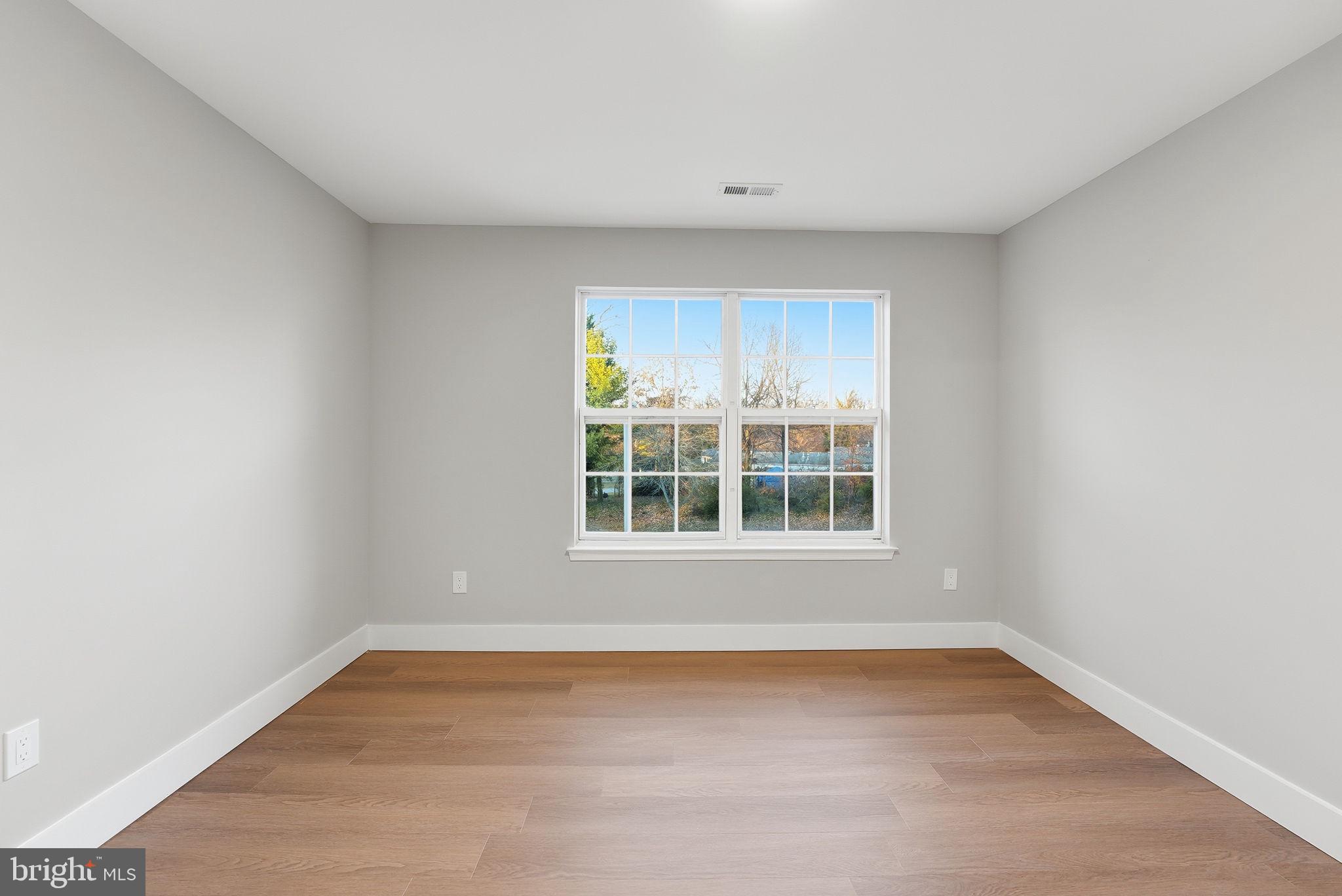 1803 ARAGONA BOULEVARD