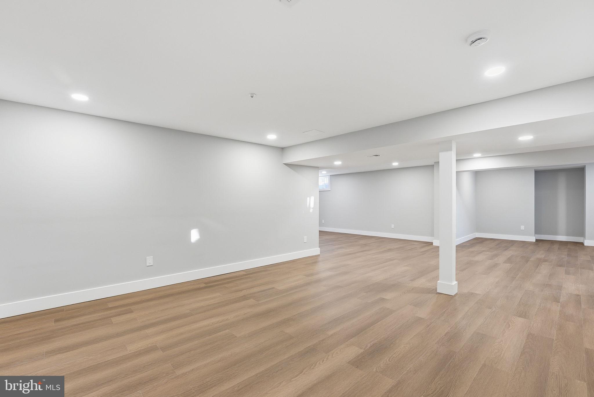 1803 ARAGONA BOULEVARD