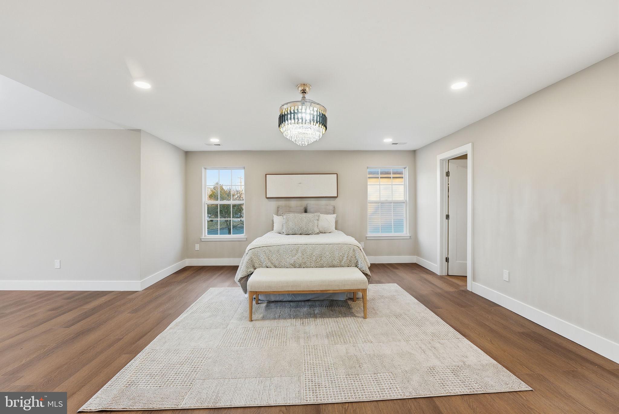 1803 ARAGONA BOULEVARD