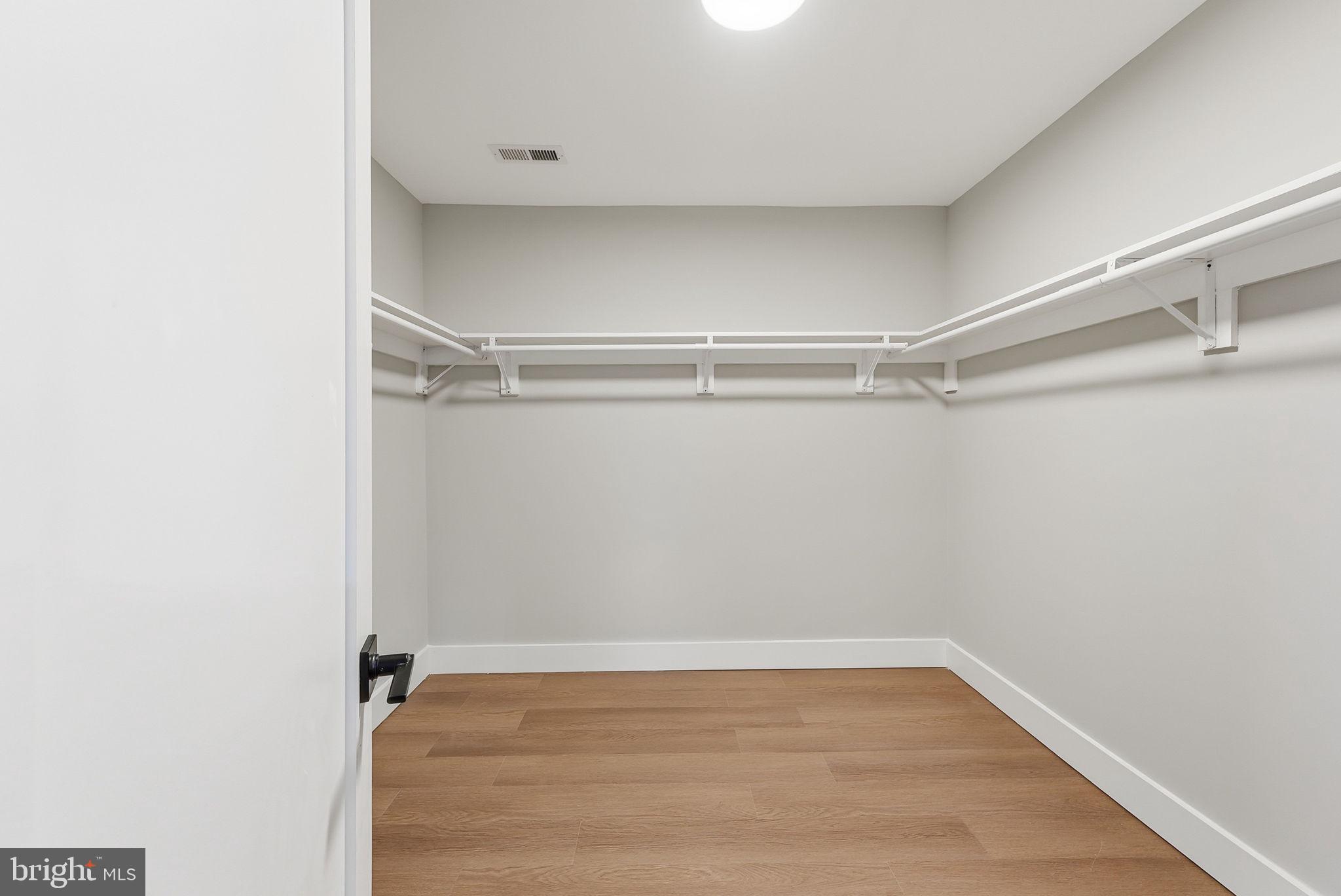 1803 ARAGONA BOULEVARD