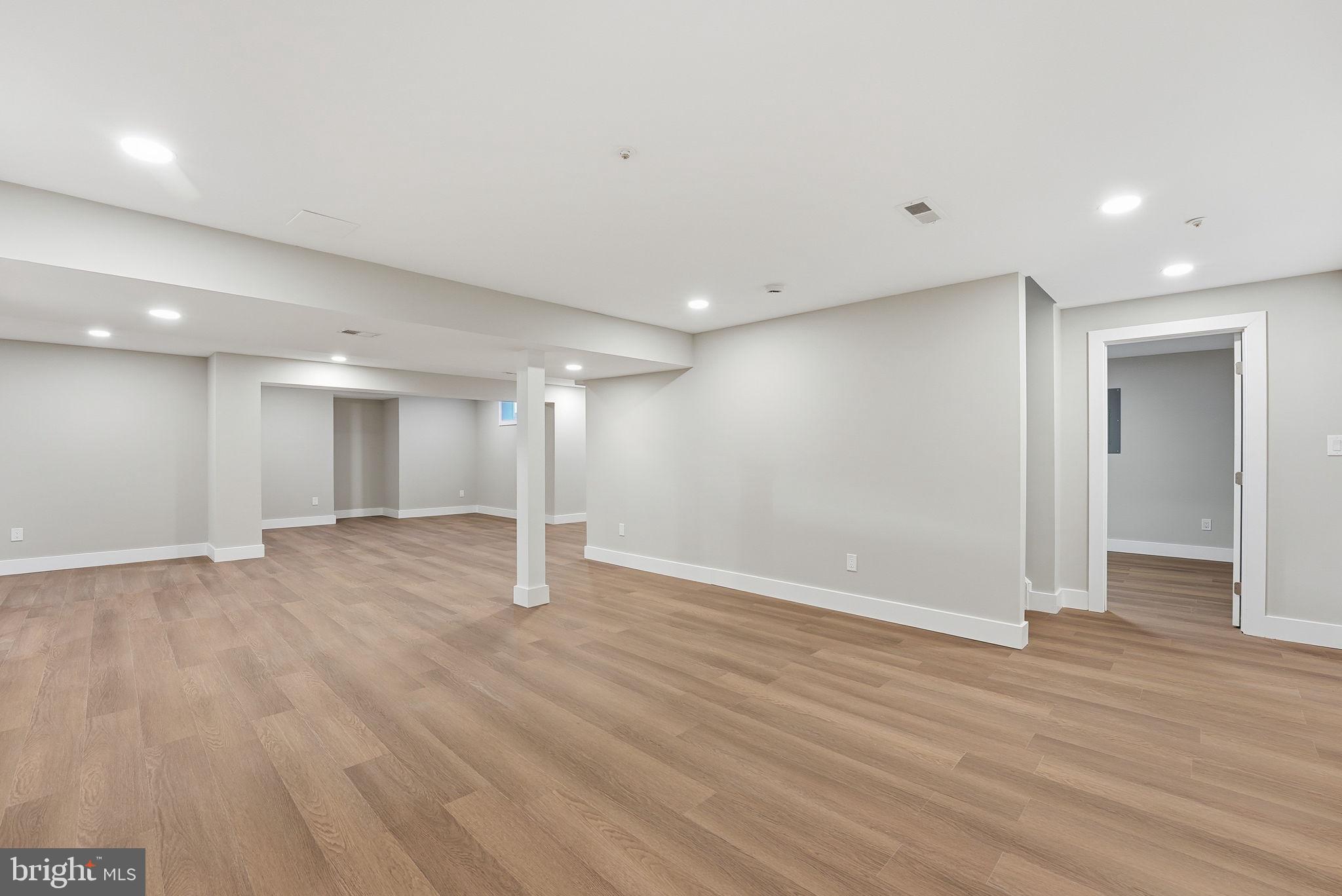 1803 ARAGONA BOULEVARD