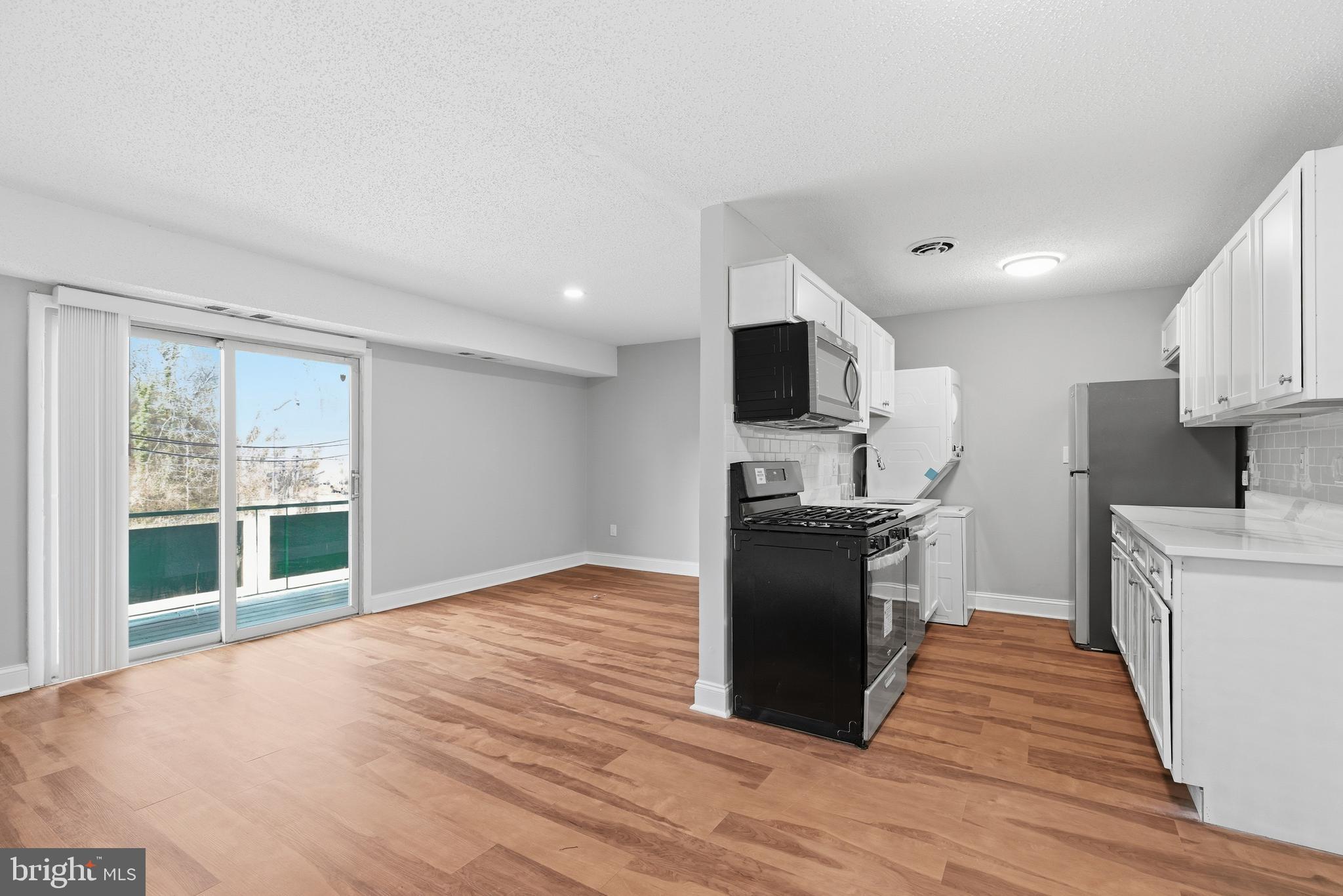 3011 SOUTHERN AVENUE 17