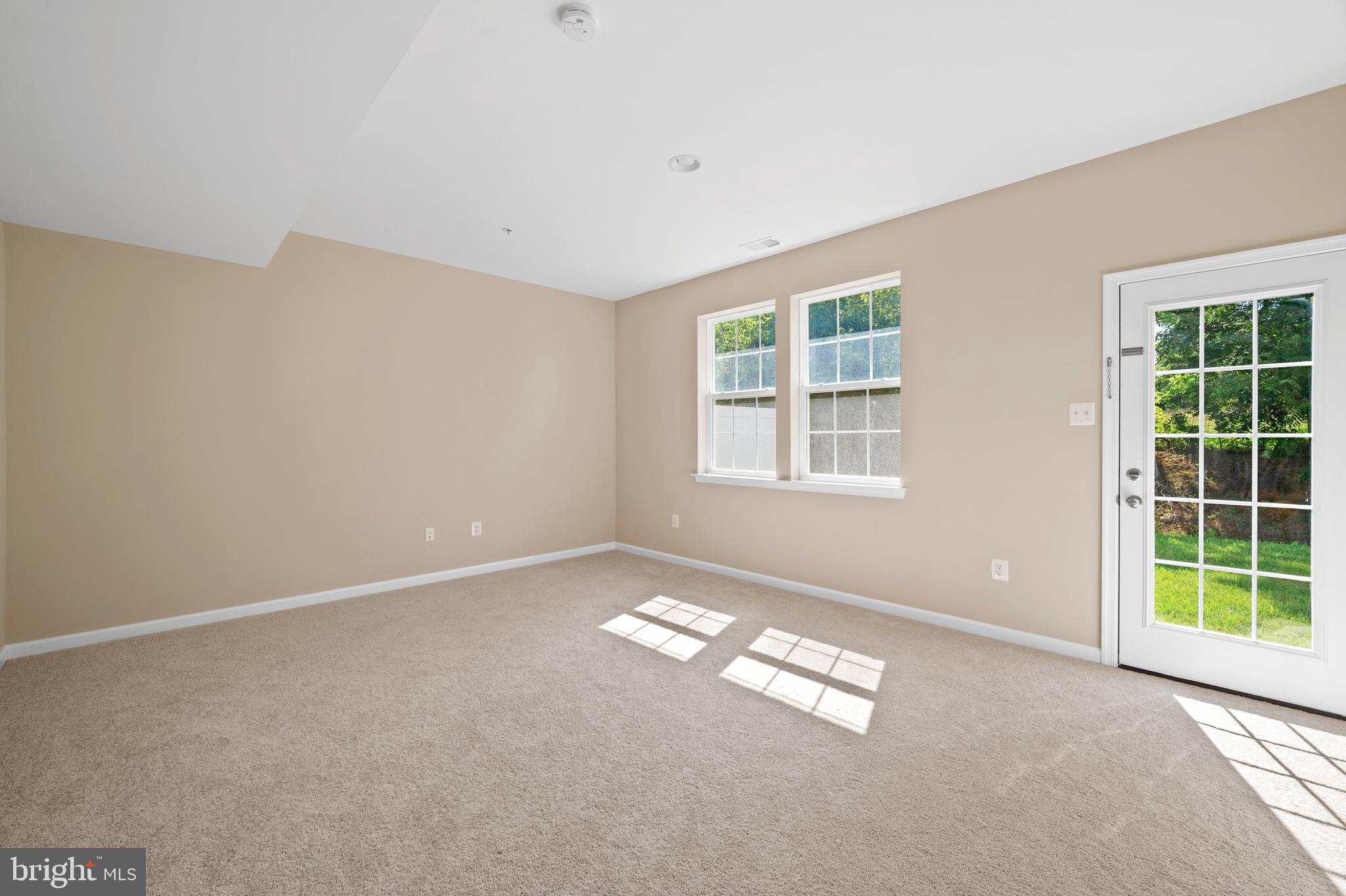 20207 Capital Ln
