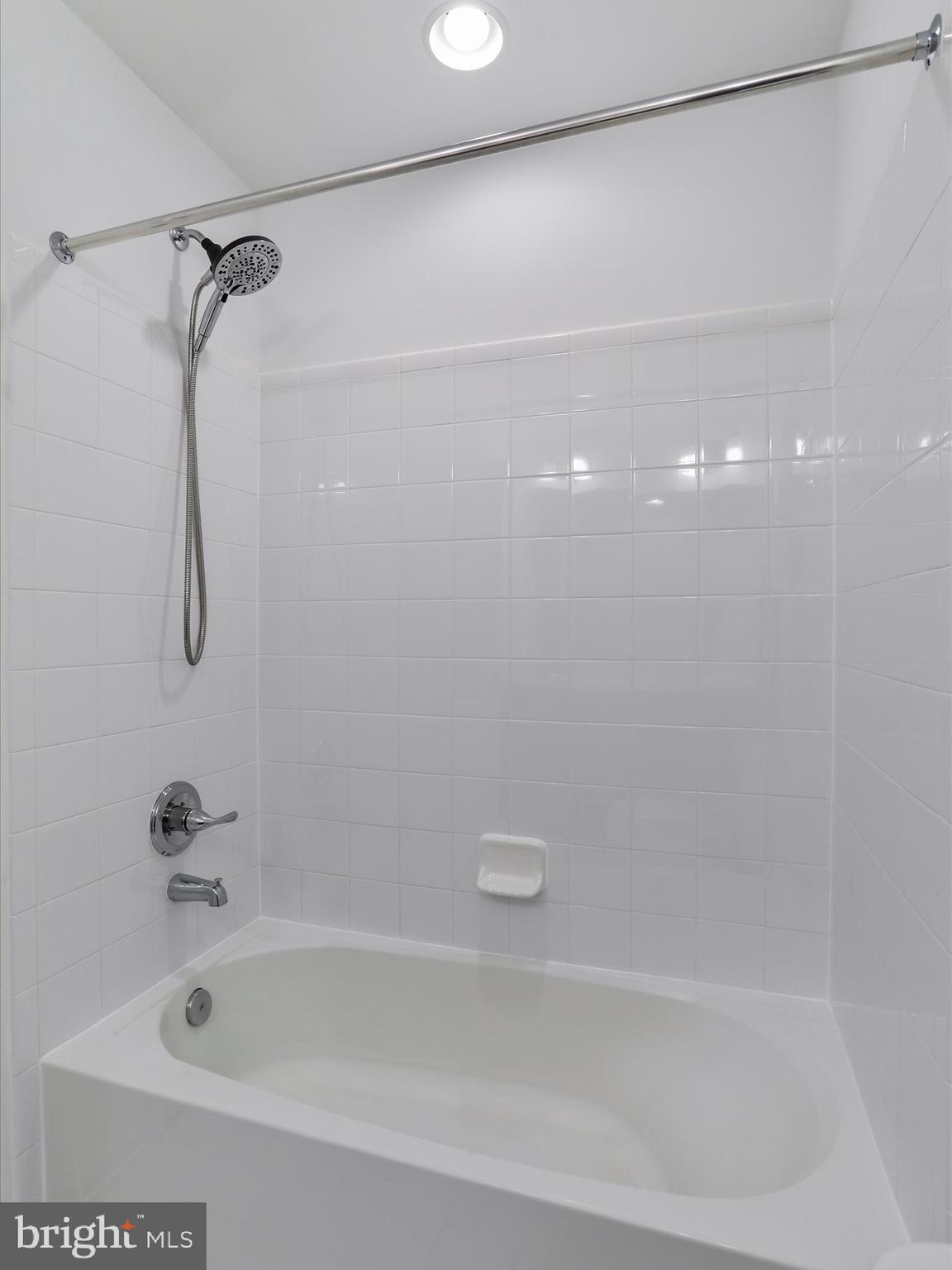 18043 DONEGALL COURT