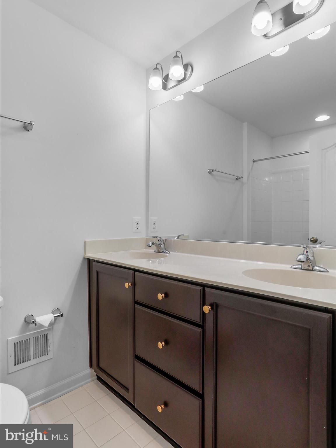 18043 DONEGALL COURT