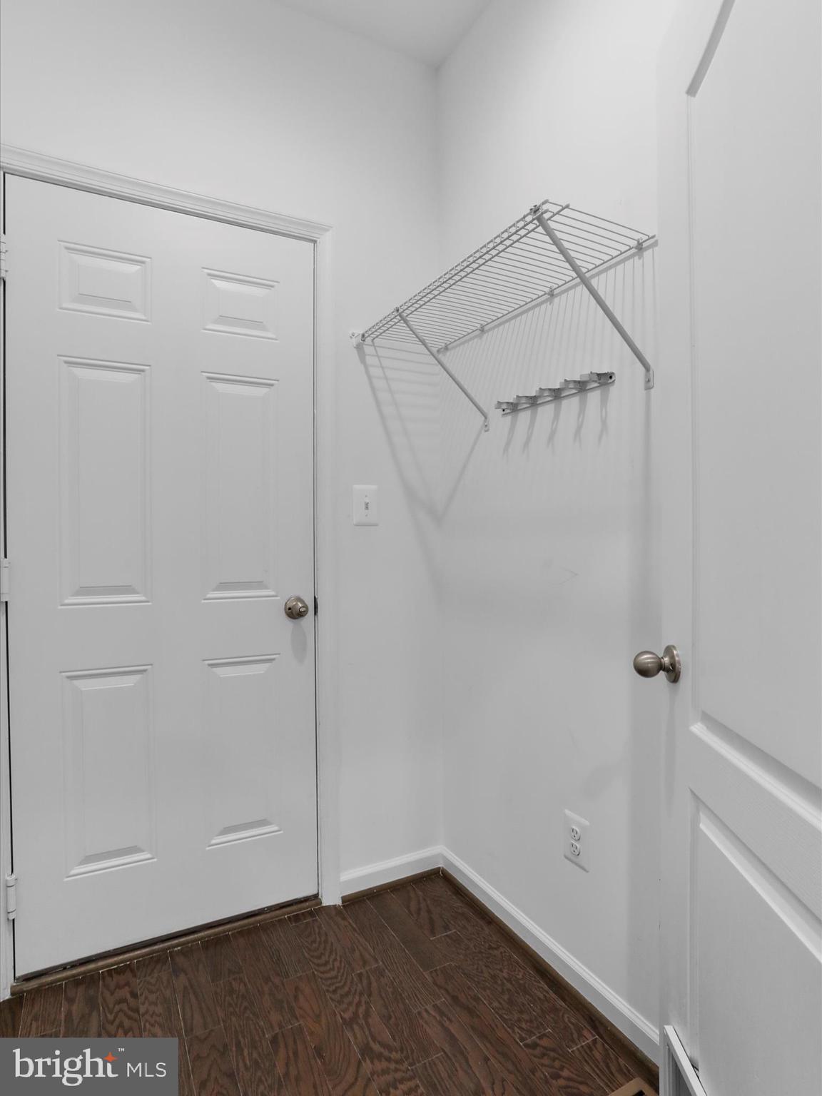 18043 DONEGALL COURT