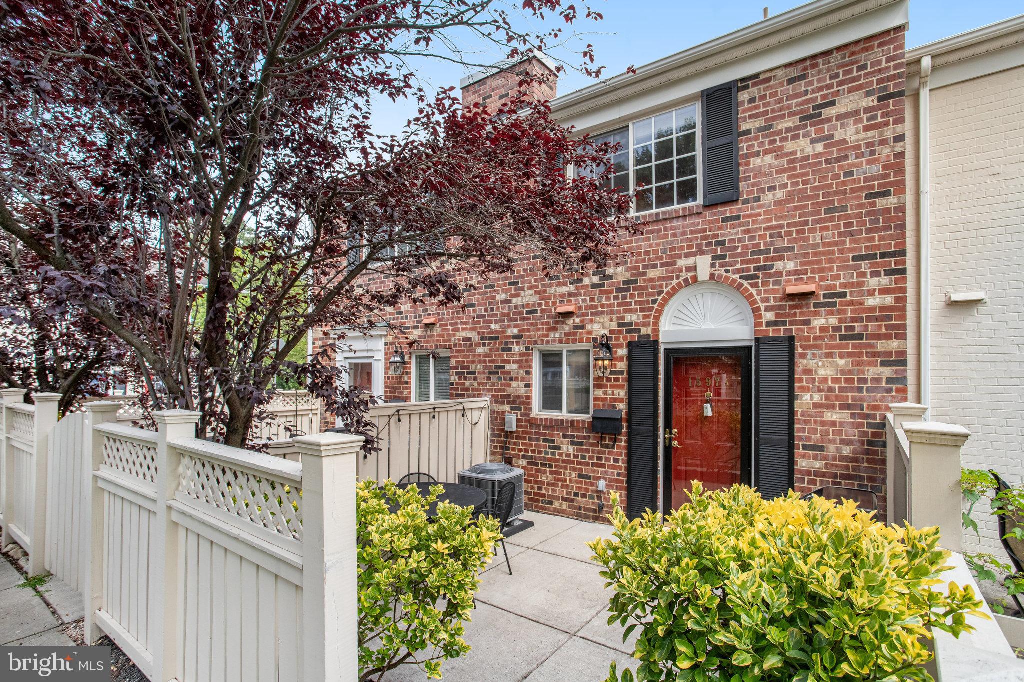 1597 N van Dorn St #A