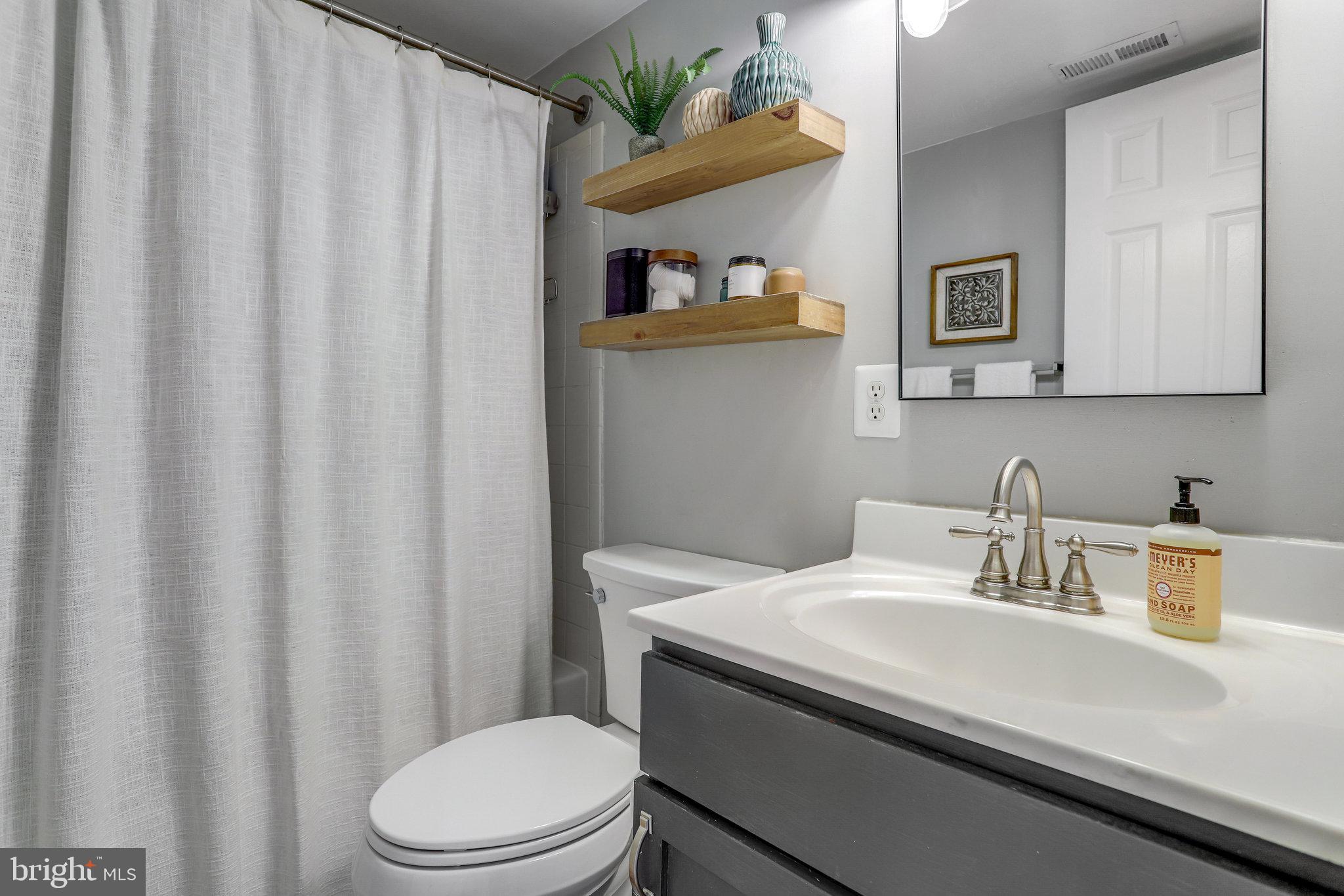 1597 N van Dorn St #A