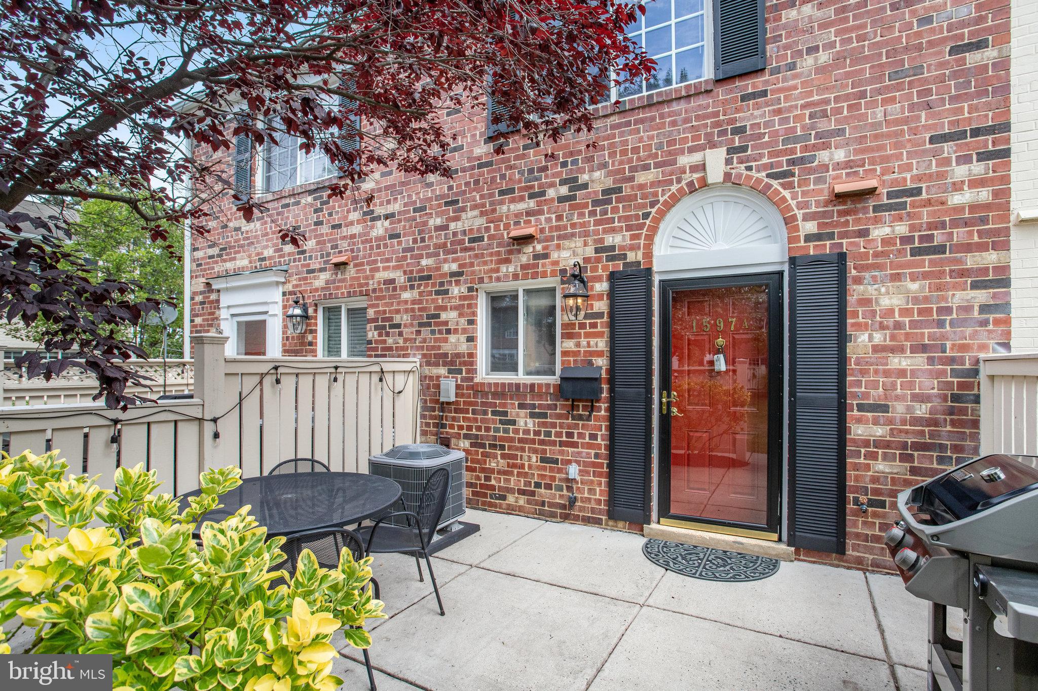 1597 N van Dorn St #A