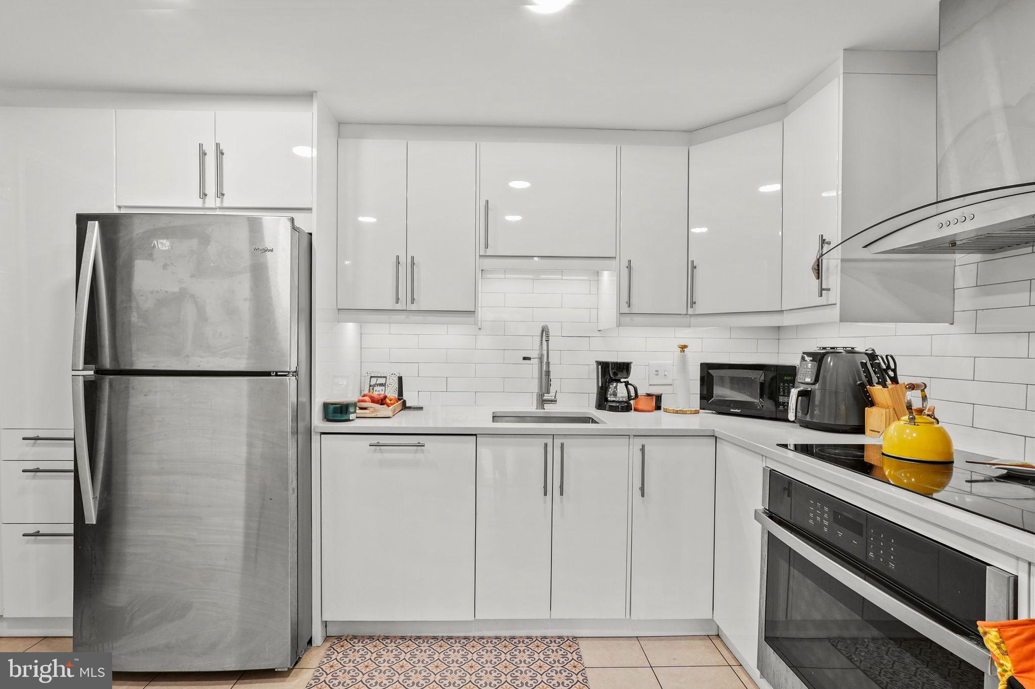 6301 Stevenson Ave #1114